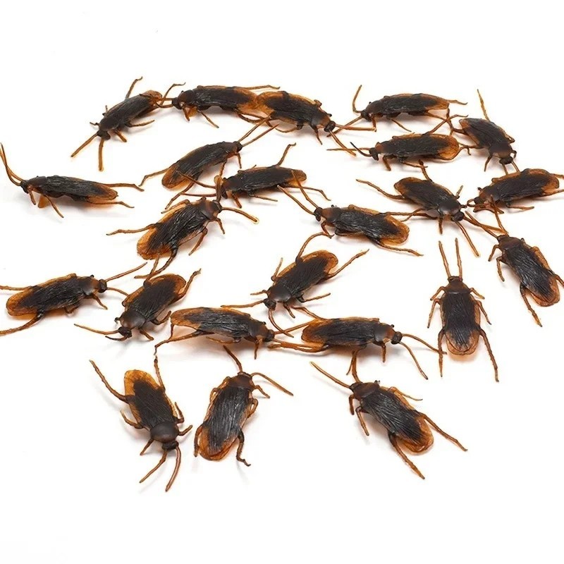 Prank Cockroaches Realistic Cock Roach Rubber Fake Creepy Bugs Gag Toy Joke