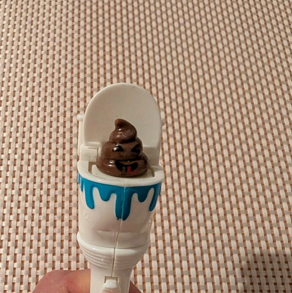 POOP POP UP PEN Toilet Seat PRANK Crap Emoji Office Joke Gift Funny Poo Gag NEW