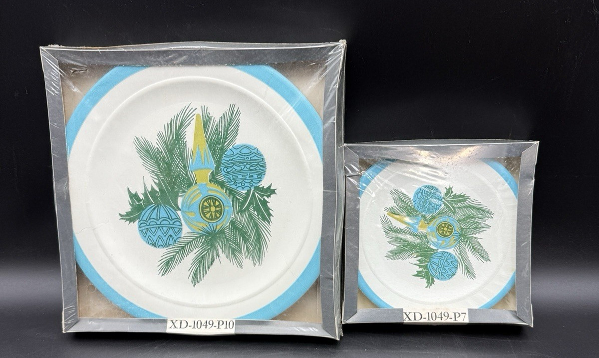50 Vintage DECO Christmas Paper Plates 10″ & 7″ Blue Green Contemporary 1960’s