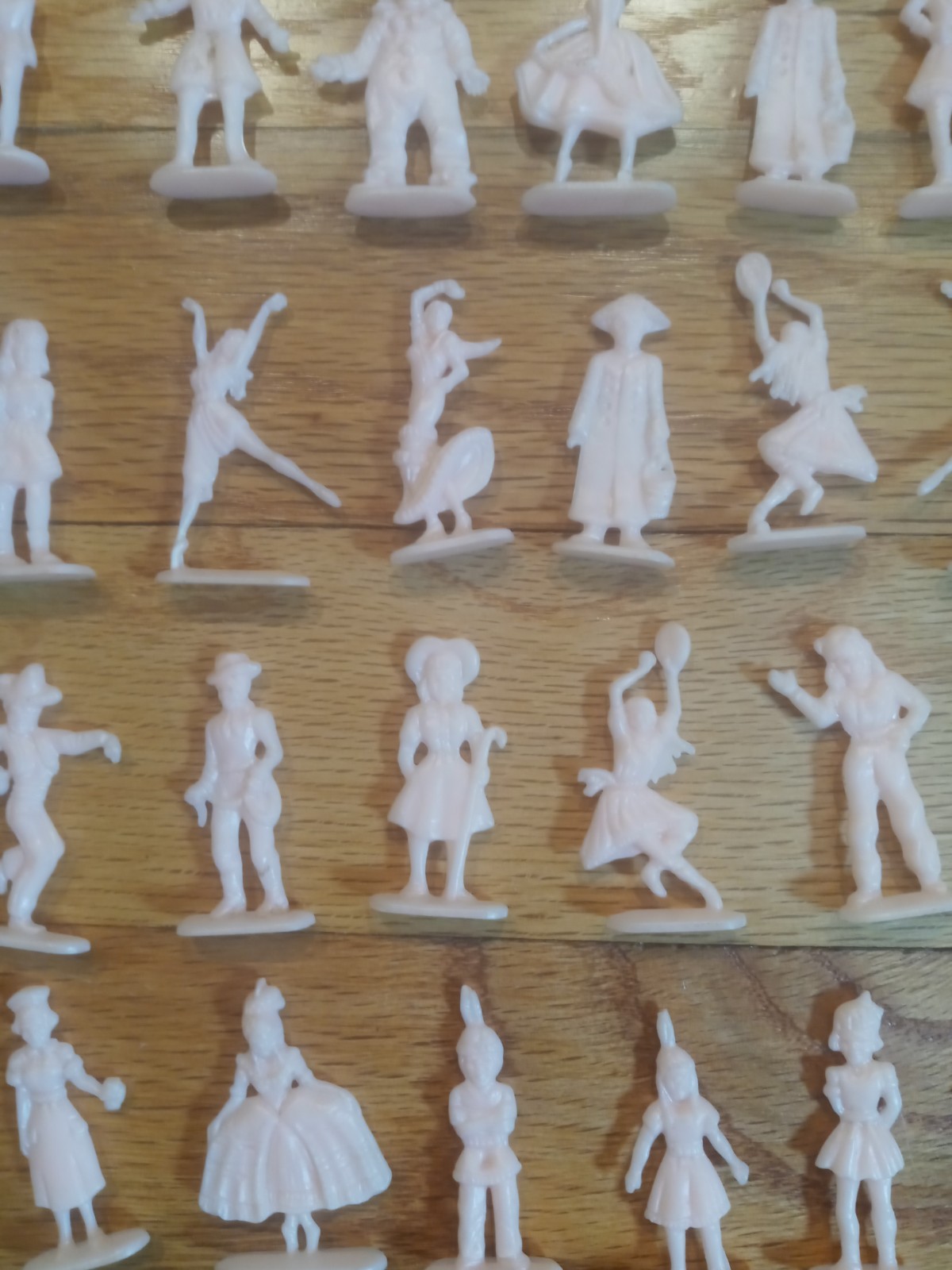 VINTAGE MIXED LOT PINK PLASTIC 1960S CAKE TOPPER DANCERS COWBOYS CLOWNS CHARMS