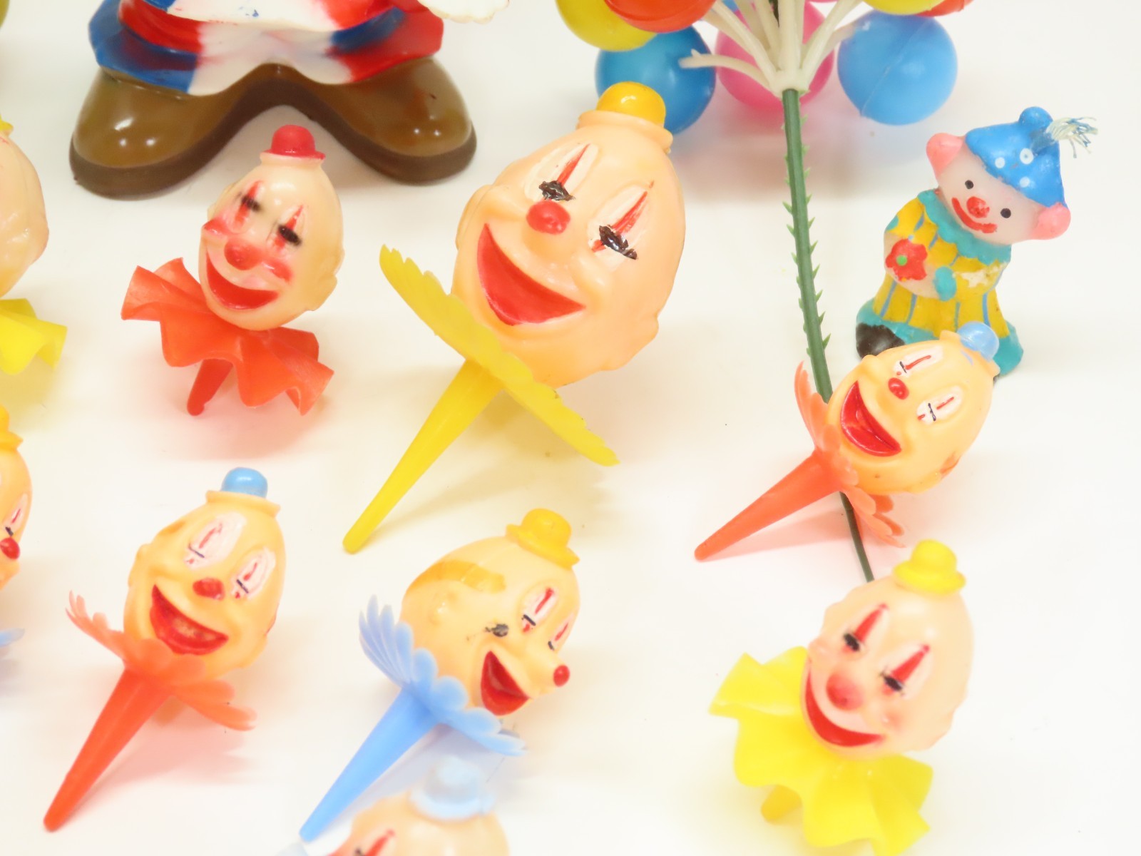 Wilton 1977 Clown Cupcake Cake Toppers Picks Hong Kong Vintage D2755