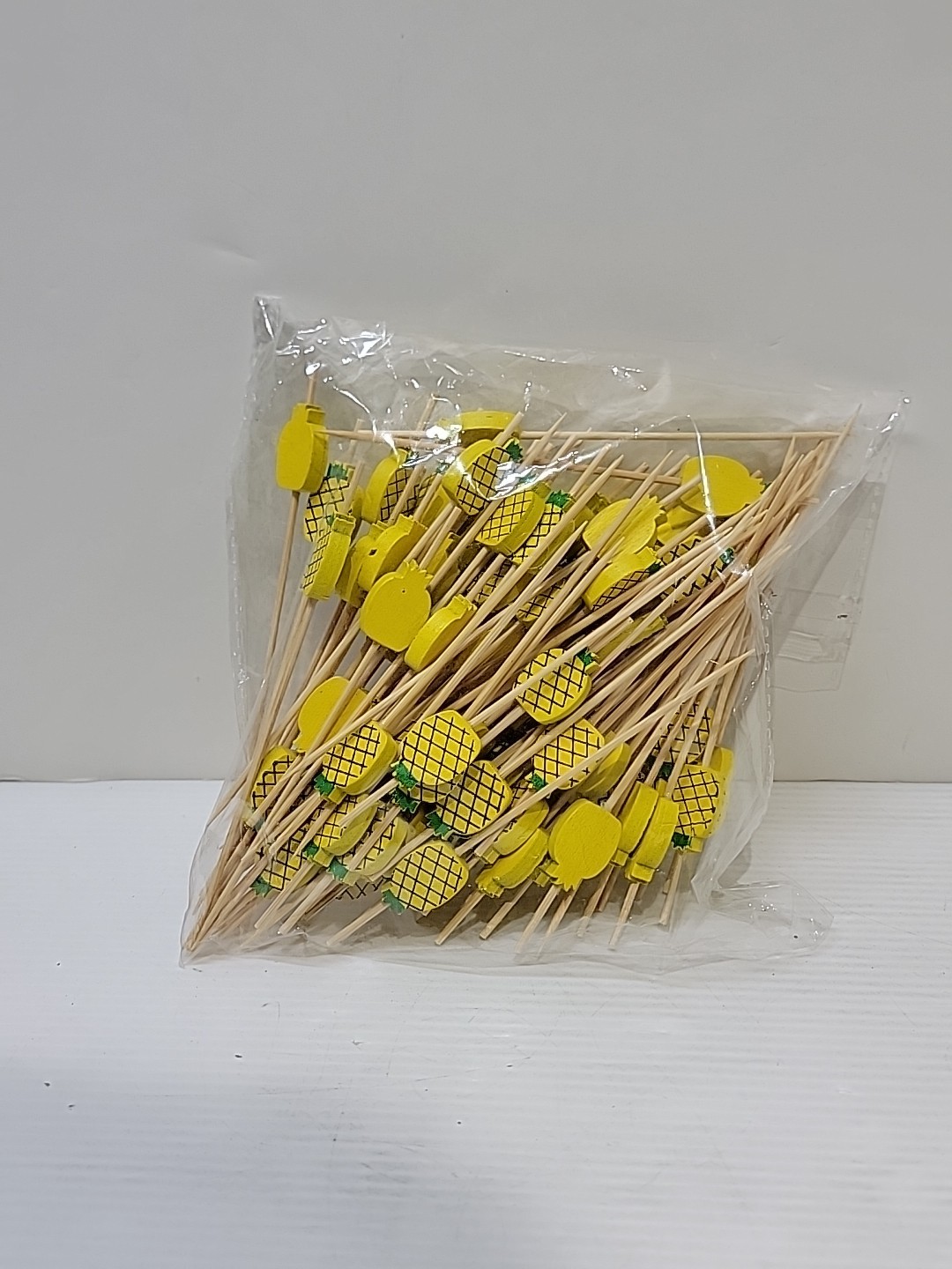 Cocktail Picks 4.7 Inch 200Pcs Fancy Skewers Toothpicks for Appetizers Go