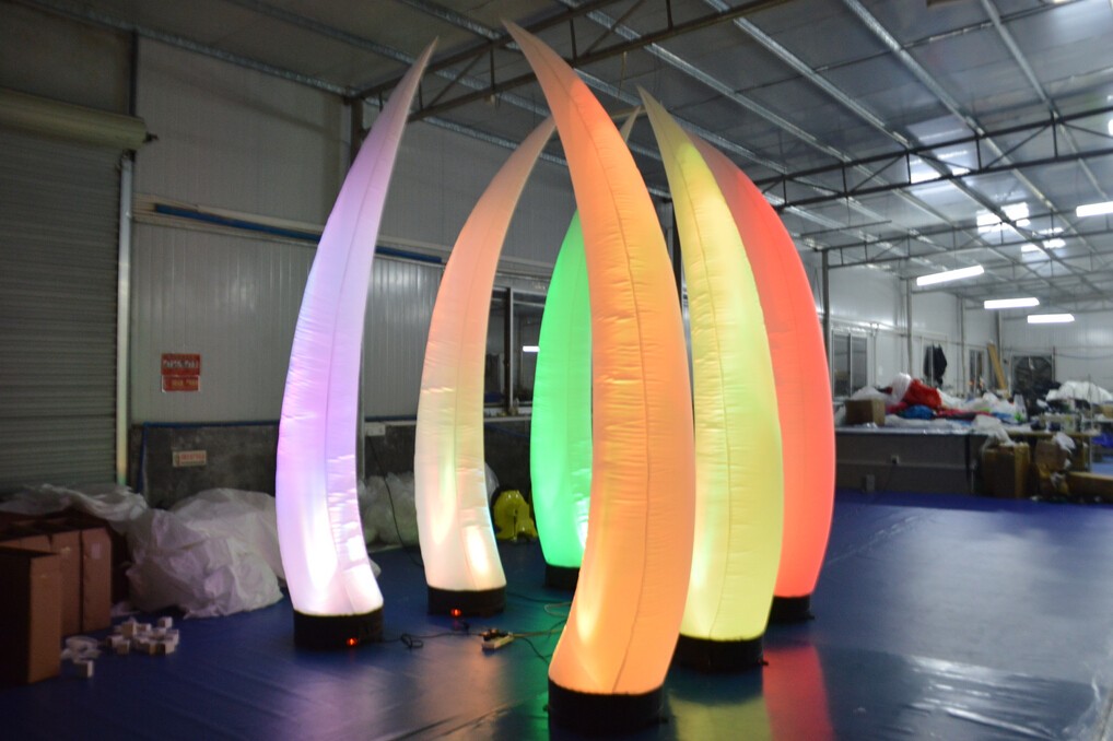 Inflatable LED Tusk Decoration Lighting Ivory Pillar for Advertising Stage Event