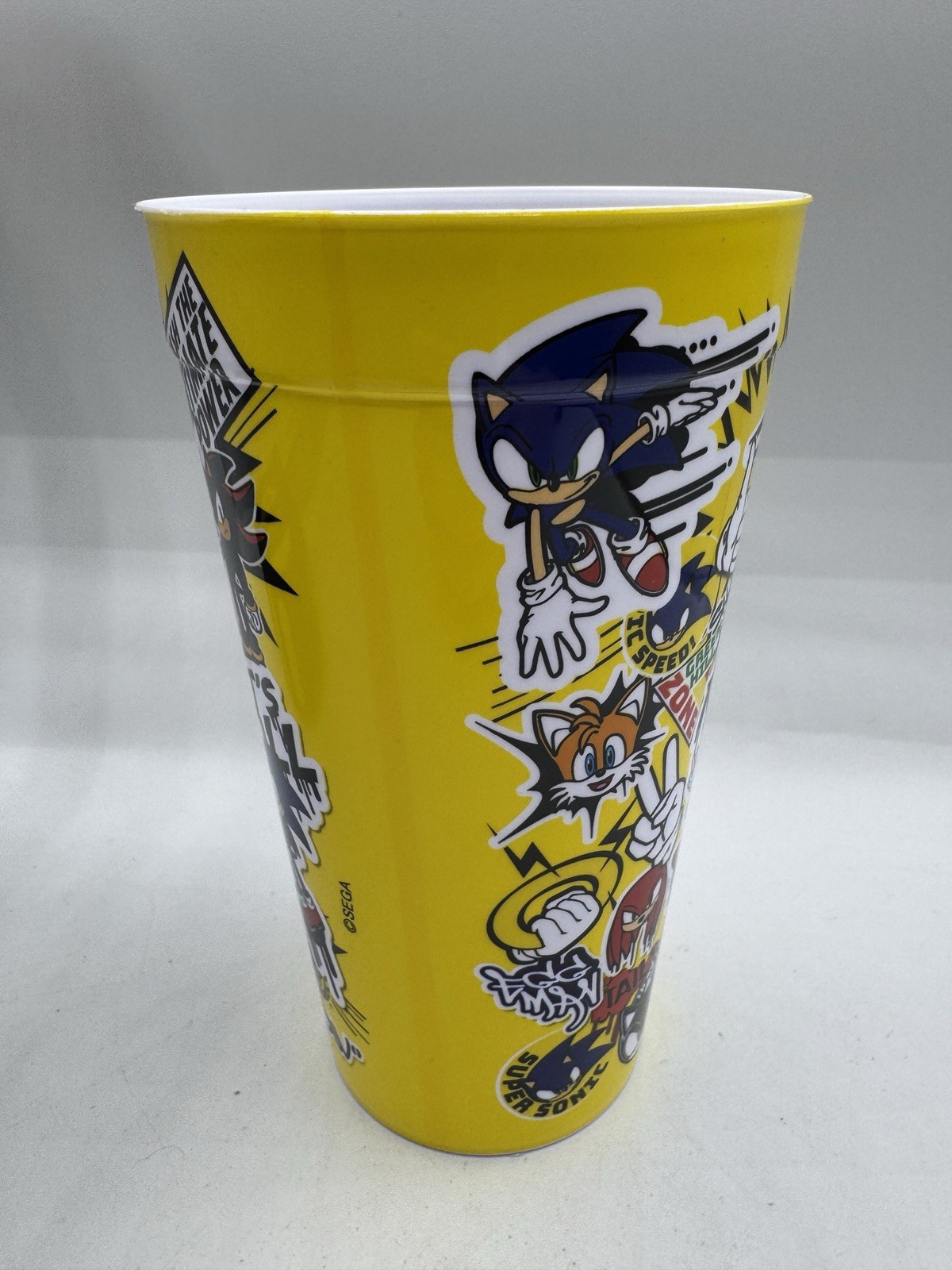 Multicolor Sonic the Hedgehog Design Plastic Stadium Cup, (1 Count)