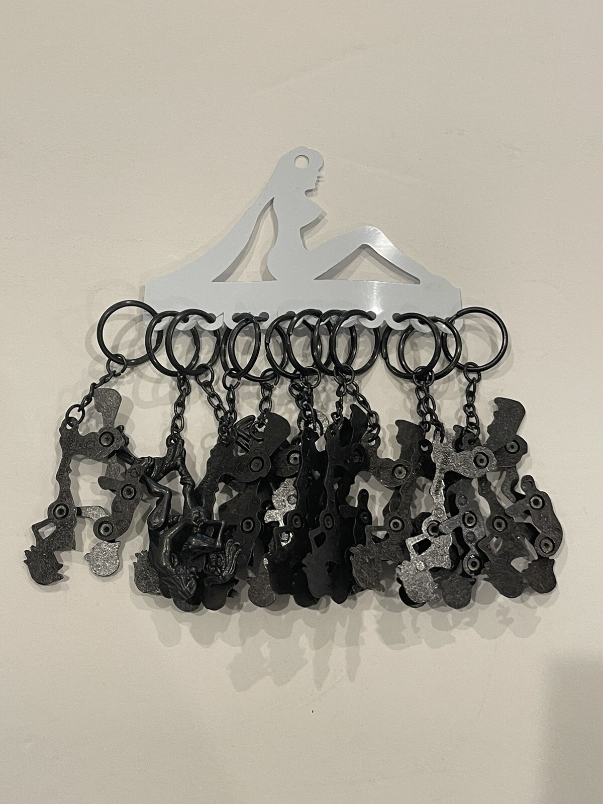 Moving Sex Naughty Couple Keychain Metal Bachelorette Party Gift Set Of 12