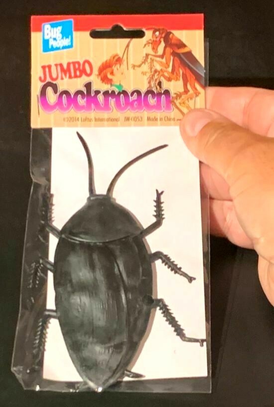 JUMBO COCKROACH 6″ Giant Rubber Fake Bug Prank Joke Gag Funny Roach Halloween