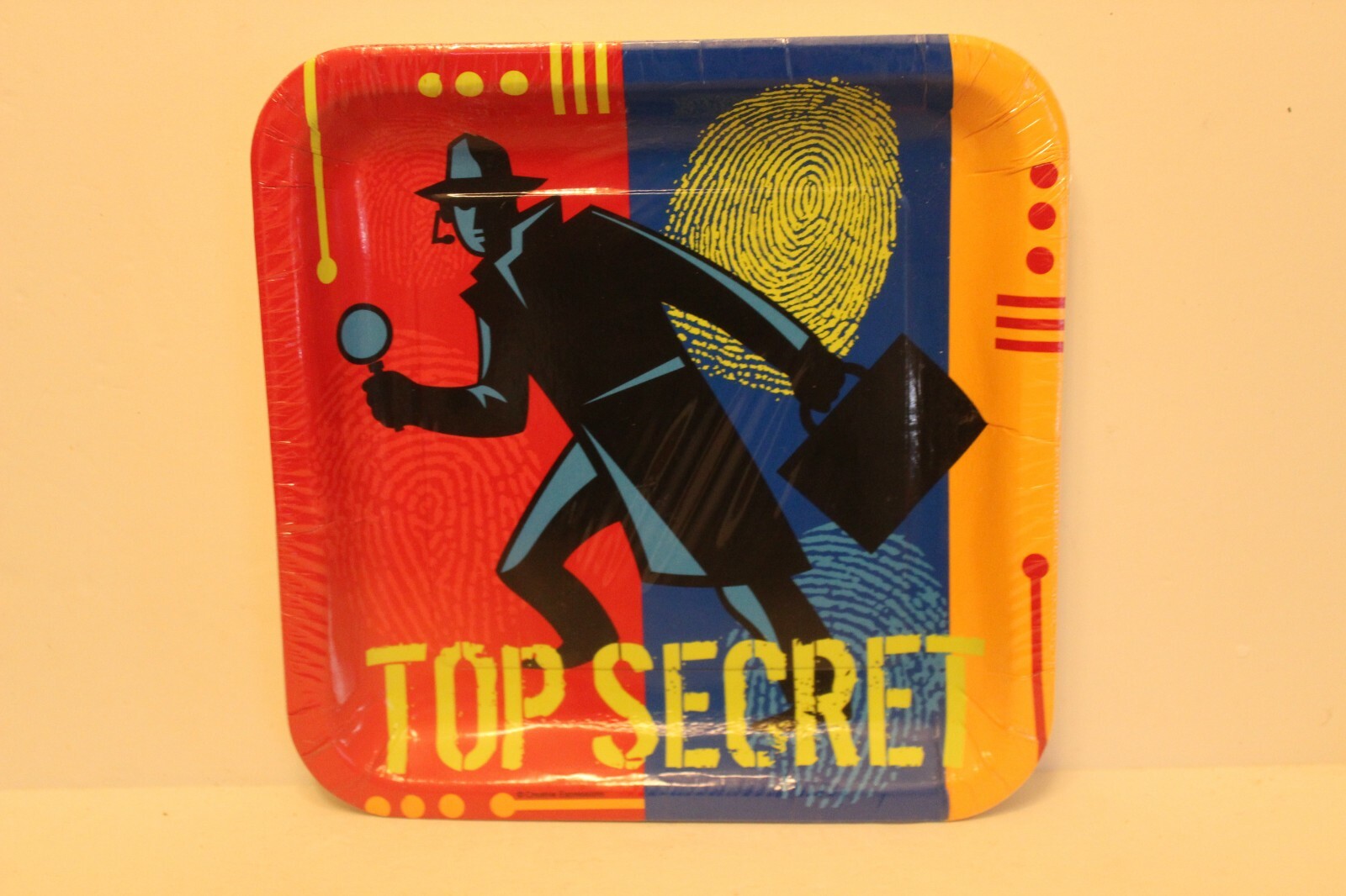 Paper Art Top Secret Paper Plates – 8 Ct, 9″ x 9″ Square Spy Party Supplies