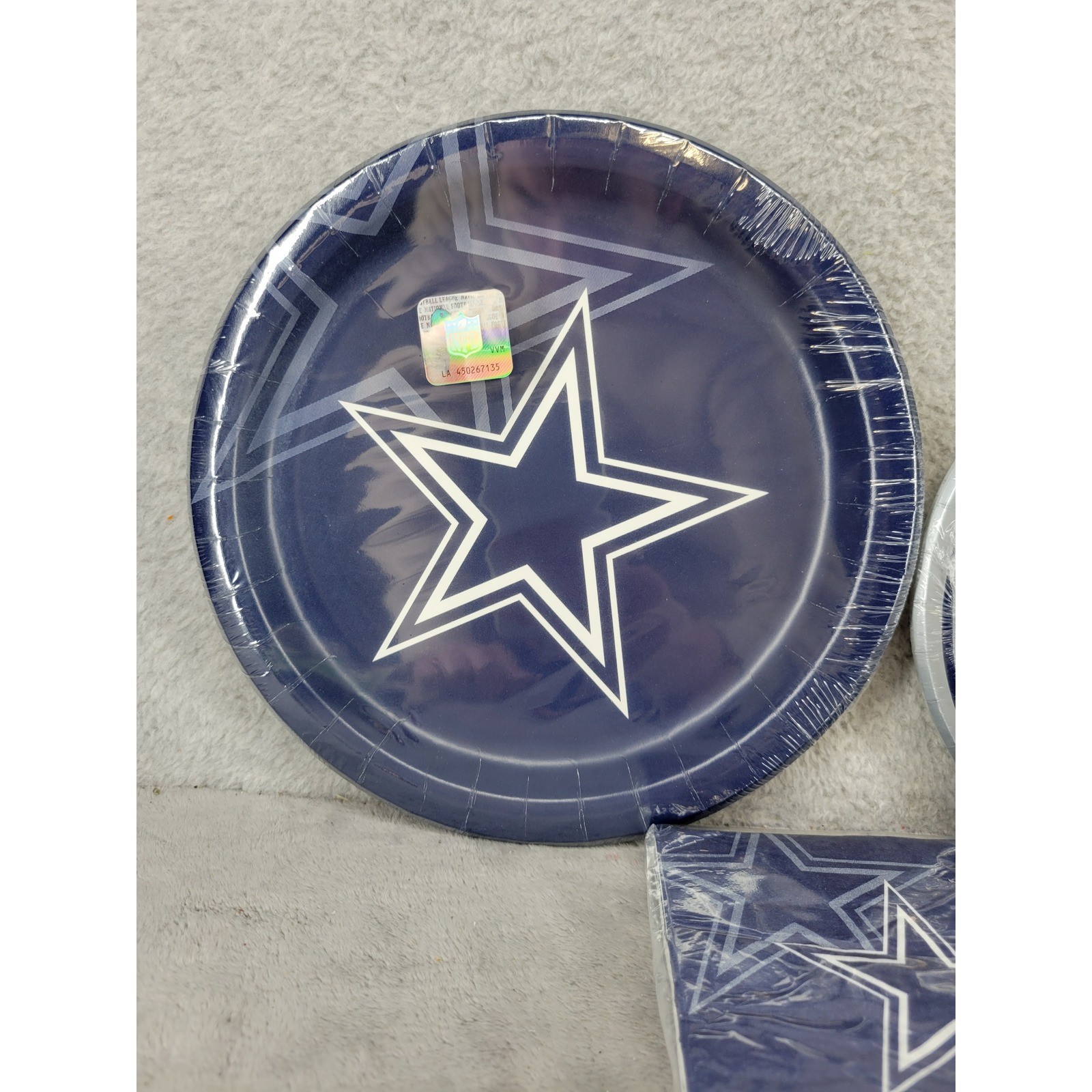 Dallas Cowboys NFL Football Party Plates & Napkins Set