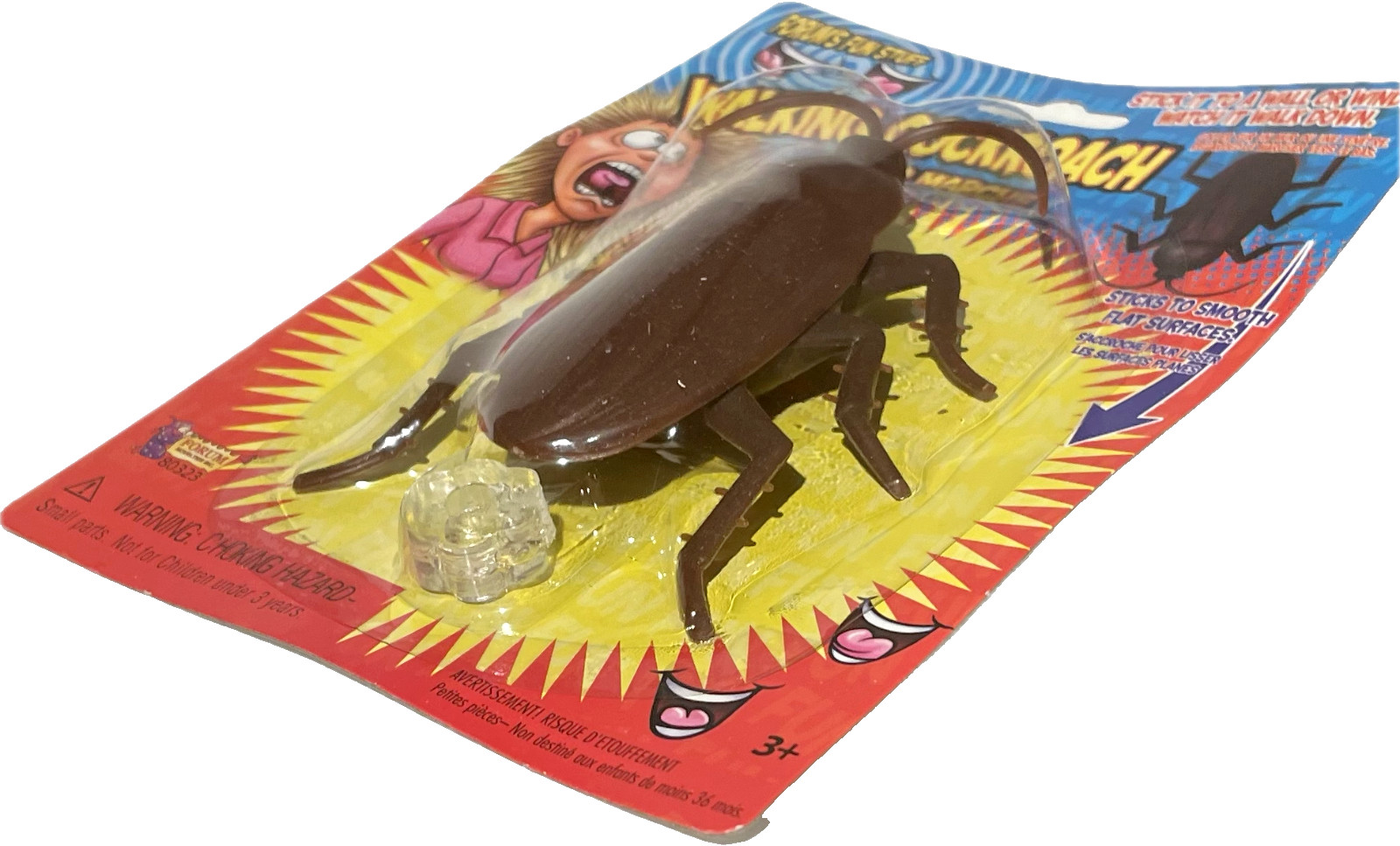 Funny WALKING COCKROACH Jumbo Roach Sticks & Crawls Down Wall Prank Joke Toy Bug