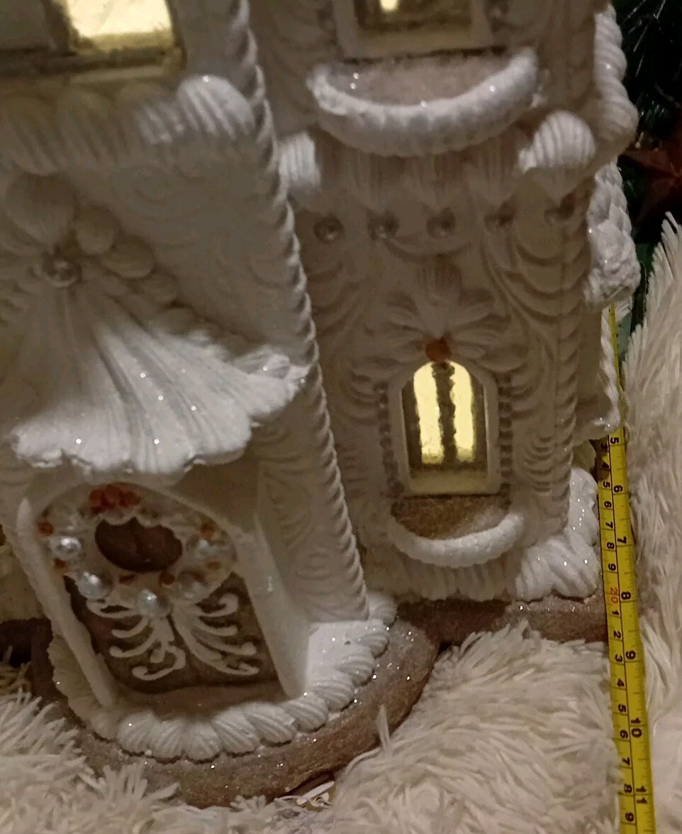 Tk Maxx Christmas Extra Large Iced White Sparkly Light Up Gingerbread House RARE