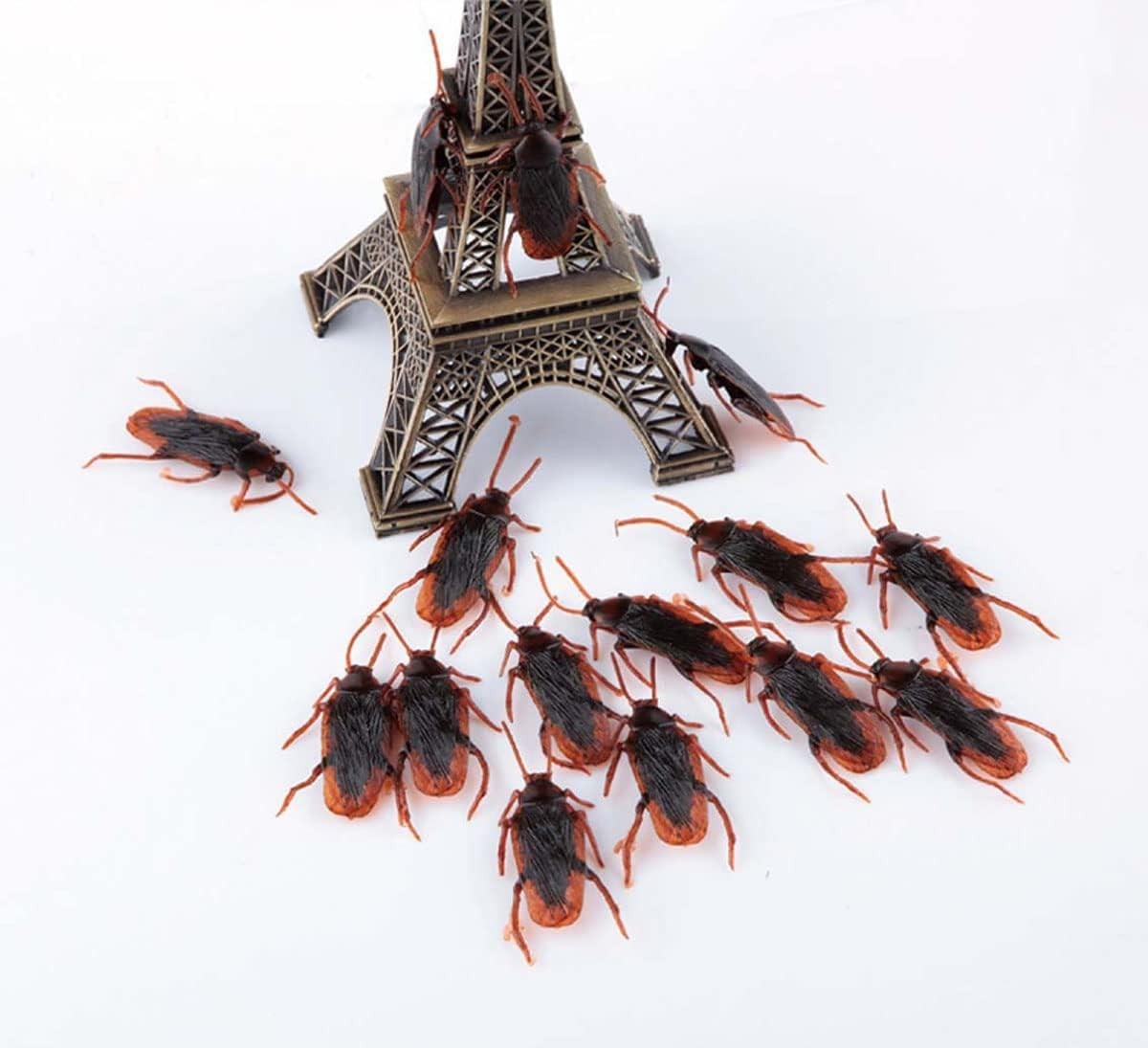 30 Lifelike Cockroach Prank Toys – Scary Fun for August Fools’ & Halloween