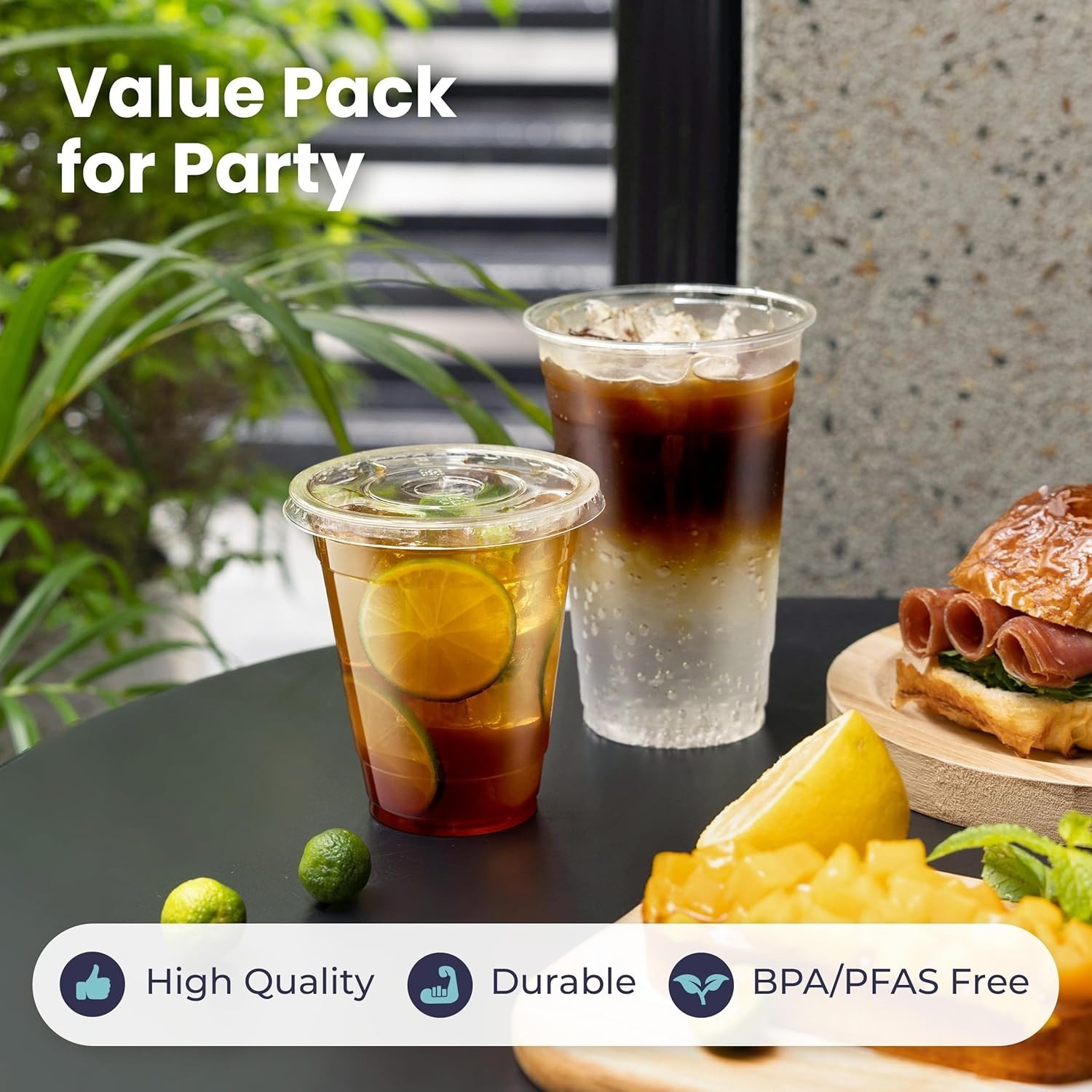 Reusable 32 oz Clear Plastic Cups with Lids, 300 Pack