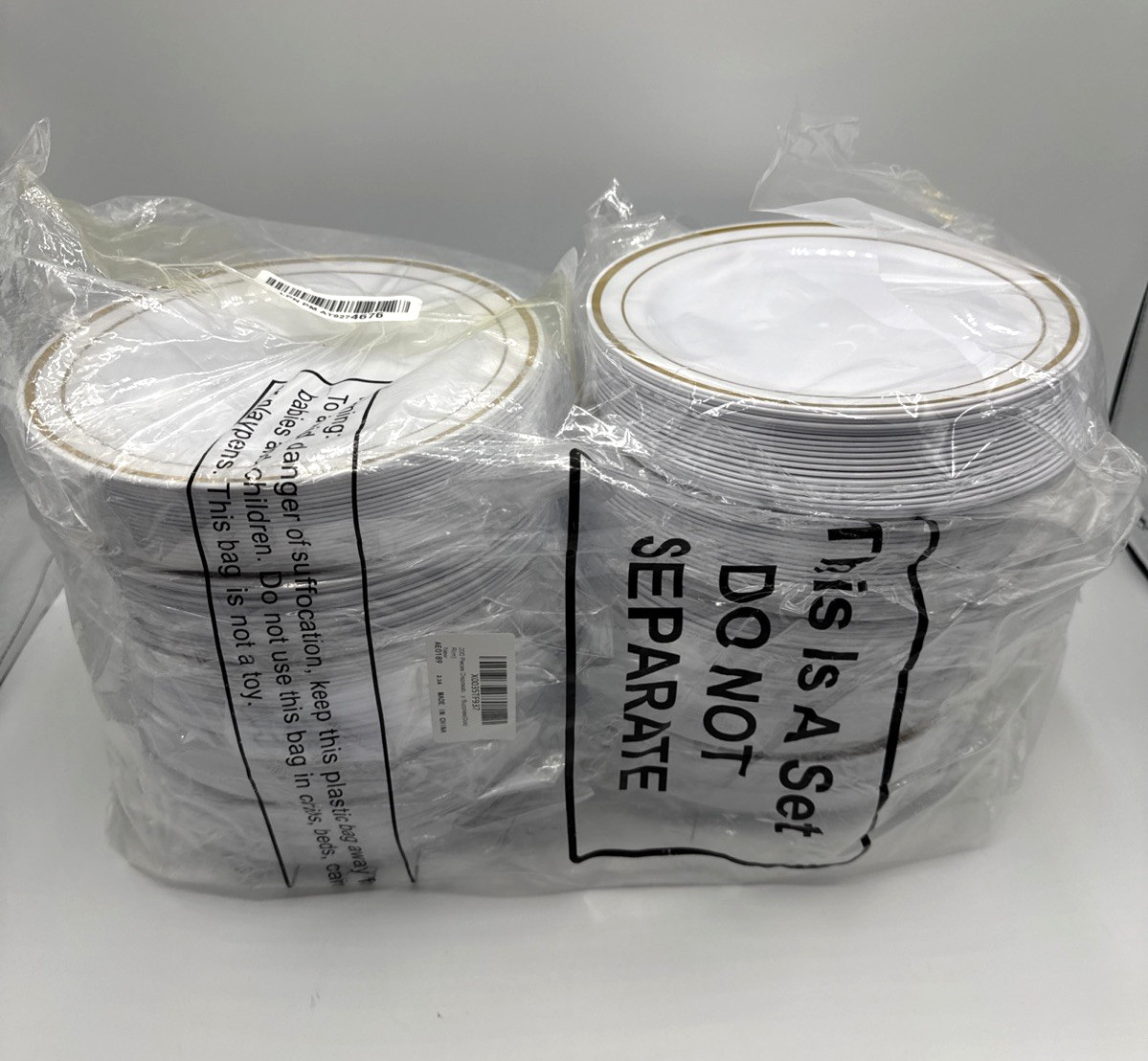 200PCS 7.5” Plastic Dessert Plates, Heavy Duty Disposable White with Gold Trim