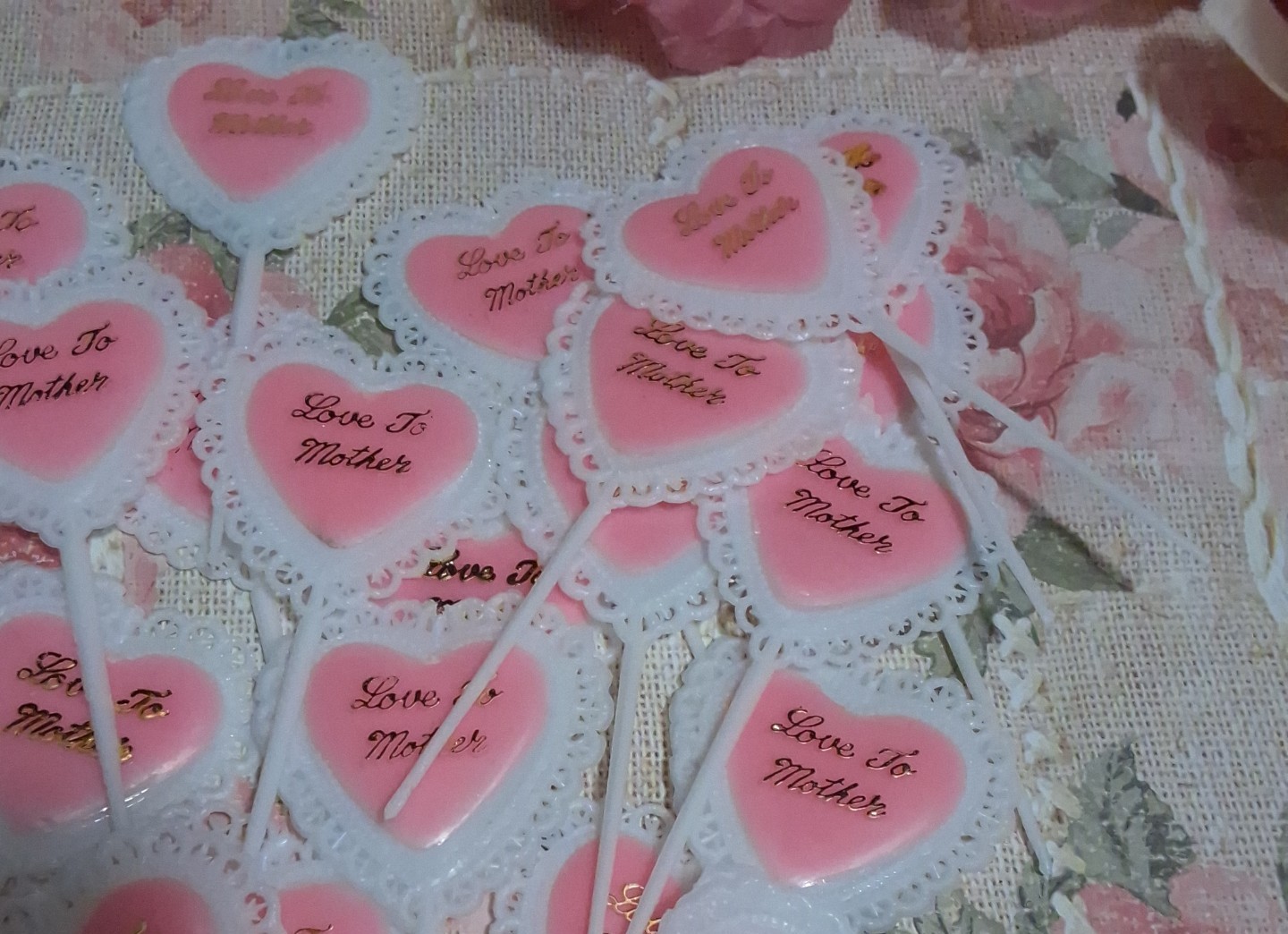 24 Vintage Mother’s Day Cupcake Picks Plastic Pink Hearts Crafts