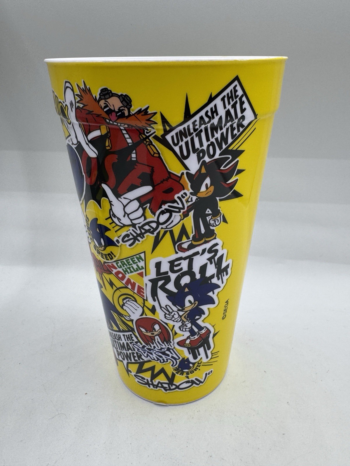 Multicolor Sonic the Hedgehog Design Plastic Stadium Cup, (1 Count)