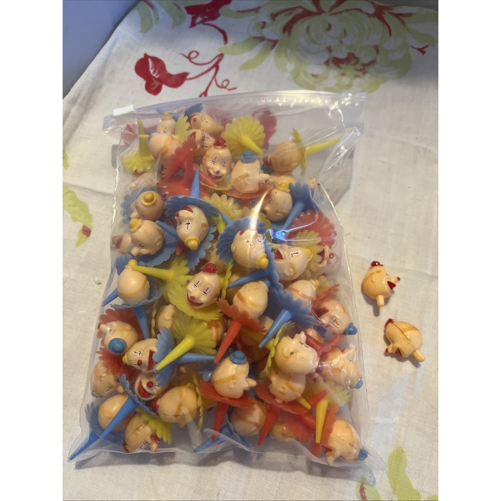 Vintage 80’s Wilton Derby Circus Clown Head Cake cupcake Toppers 83 Pieces