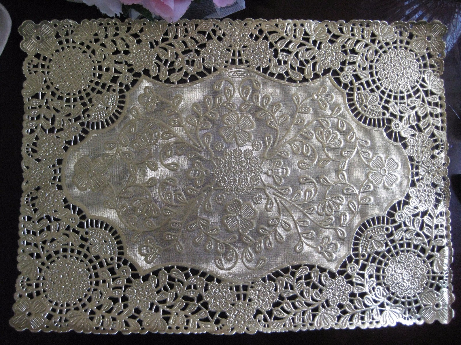 10 PCS GOLD FOIL PLACEMAT RECTANGLE PAPER VICTORIAN LACE DOILY WEDDINGS EVENTS