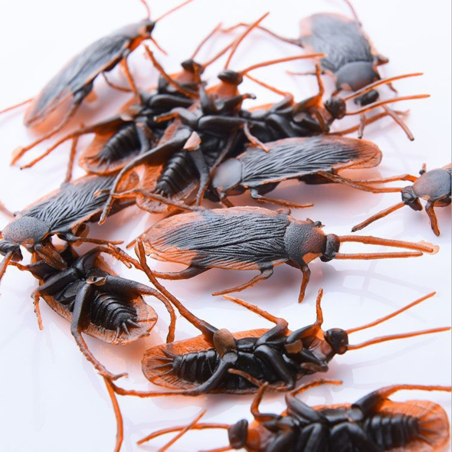 Prank Fake Cockroaches Realistic Cock Roach Joke Gifts Creepy Bug Gag Toys 40PCS