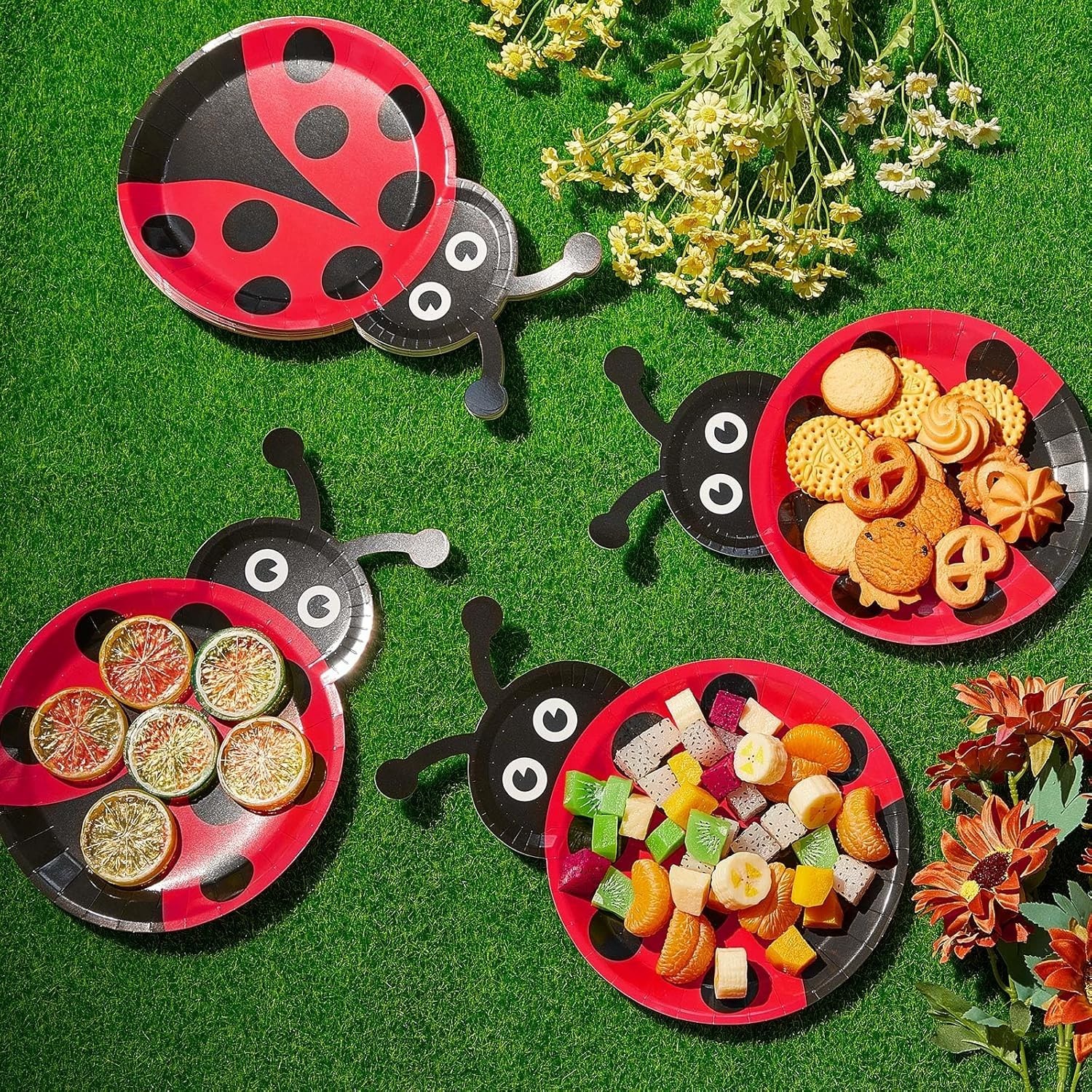 Charming Ladybug Paper Plates – 24 Pcs for Birthdays, Weddings & Baby Showers