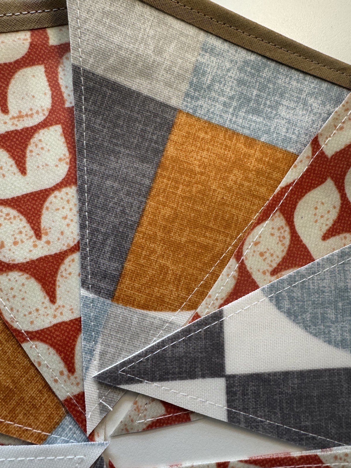 Handmade Oilcloth Bunting – Garden/Home – Contemporary – 3 Meters Double Sided