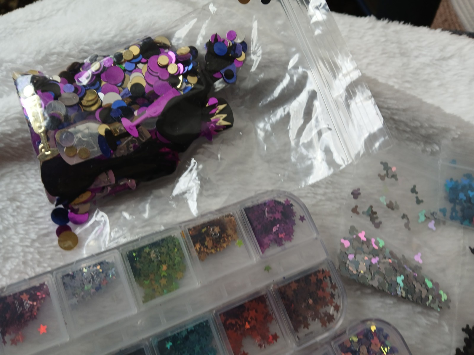 Lot – Multi Packs of Confetti Scatters Variety Stars Hearts Mickey Numbers etc