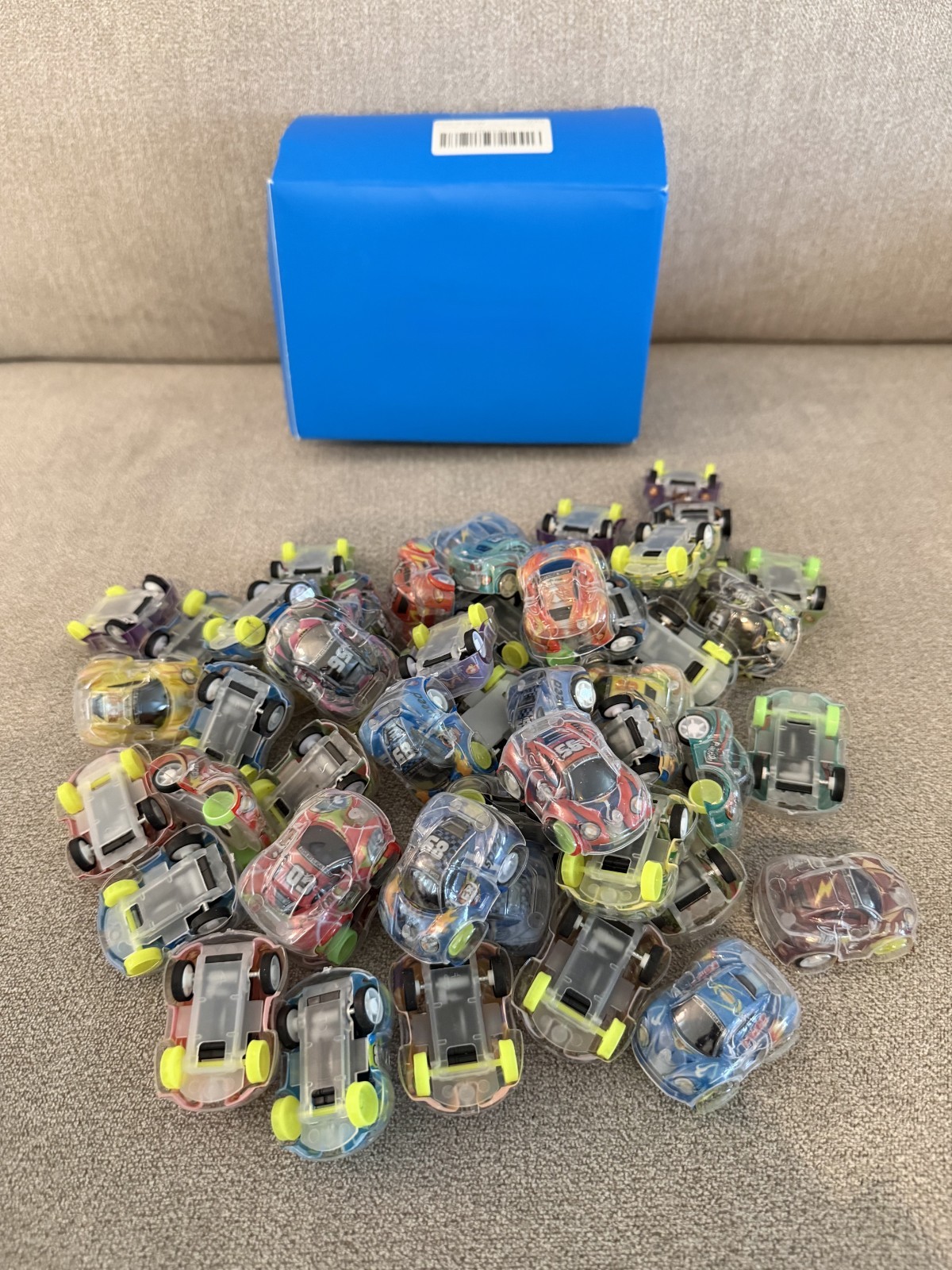 50 Mini Pull Back Cars for Kids Party Favors Treasure Box Classroom Prize Toys S