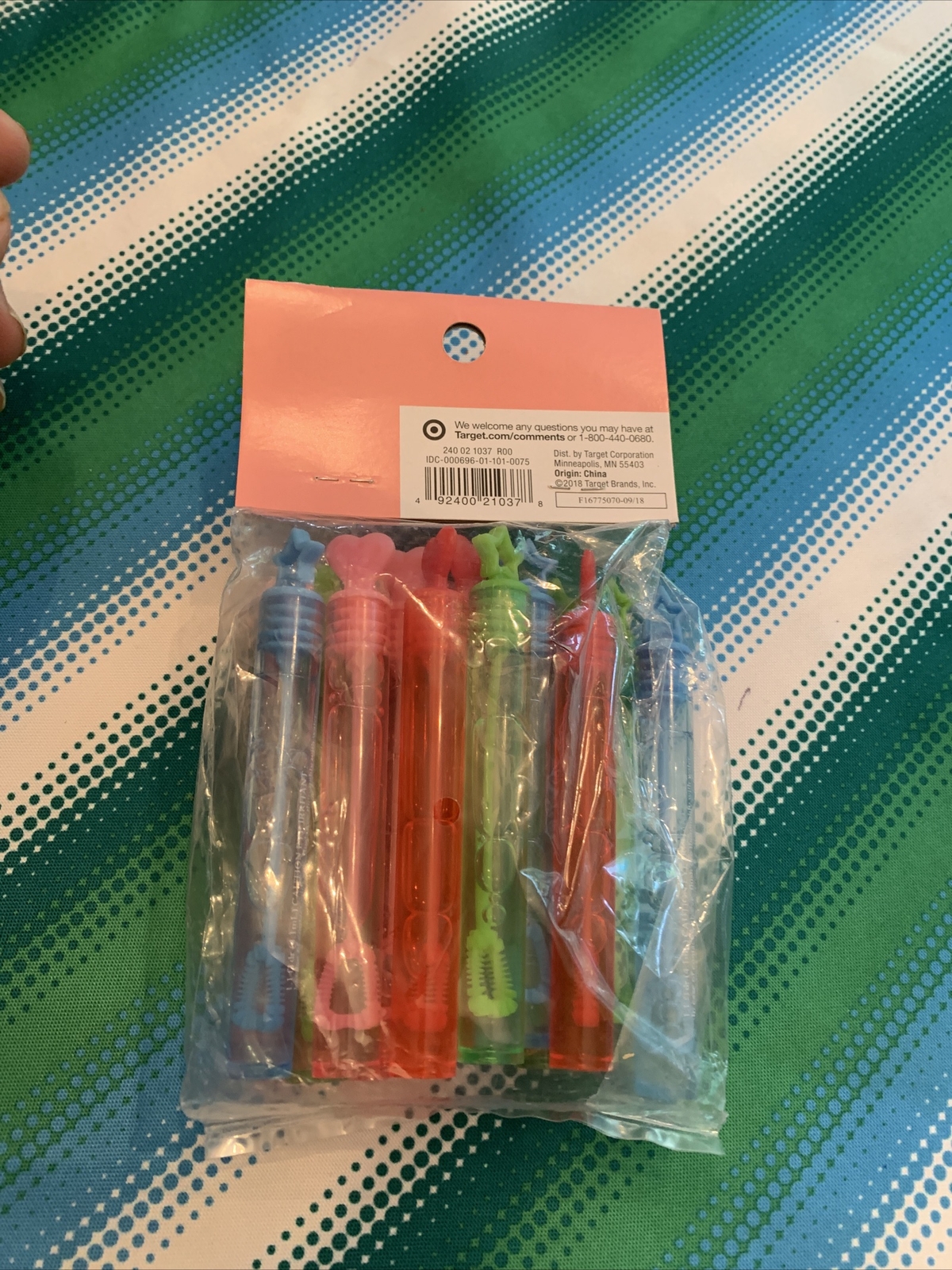 Children’s Unisex New Target Spritz 16 Party Bubble Sticks With Hearts & Stars