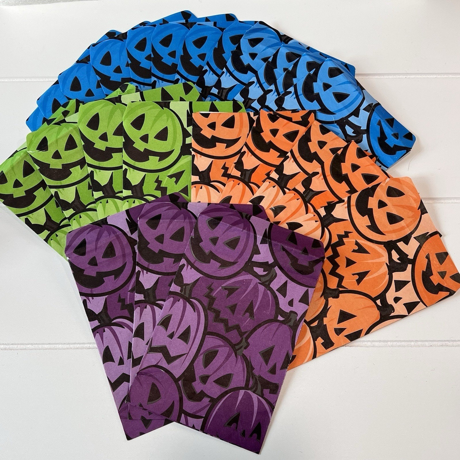 25 Halloween Jack O Lantern Vintage Treat Bags Loot Bags Blue Purple Orange 2000