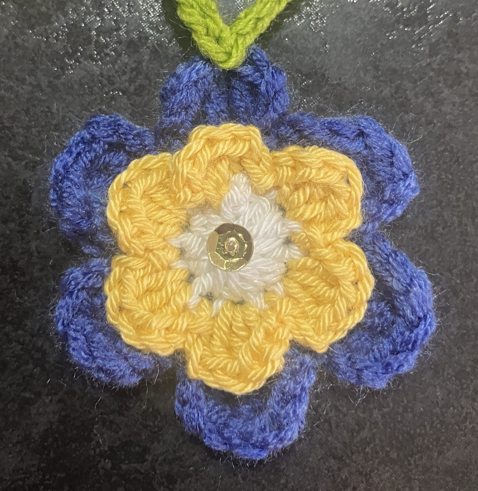 🌸 NEW hand Crochet Flowers Bunting Leaf sequins camper 34” SUMMER window Gift