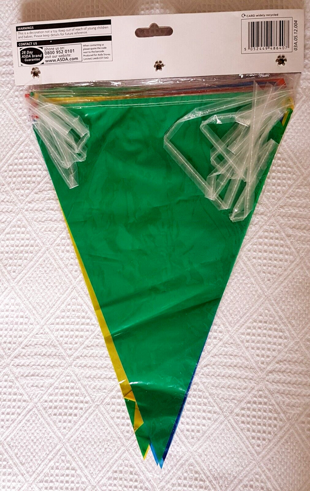 Triangle Bunting ~ String of 12 Flags in Primary Colours ~ 5m ~ PVC ~ Sealed