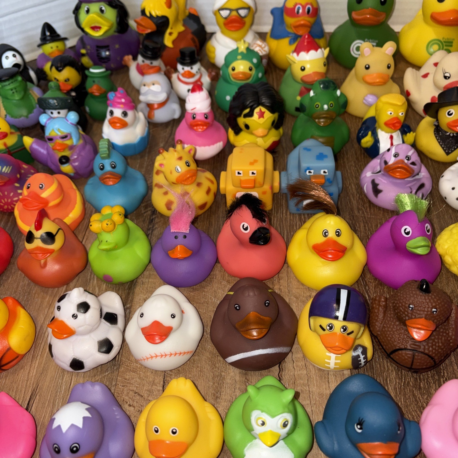 Rubber Ducks Duckies Huge Lot Of 200 Jeep Play Ducked Party Favors