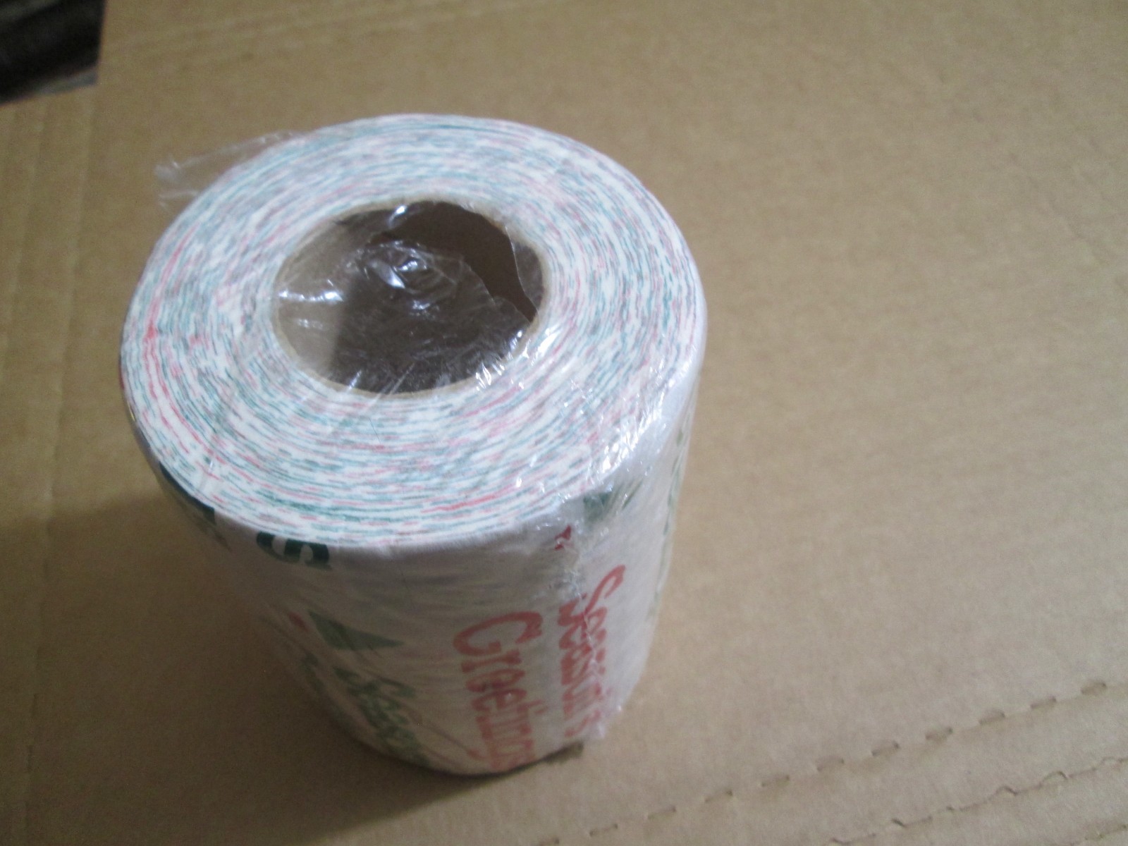 Cleo Novelty Christmas Holiday Toilet Paper sealed 1 Roll “Season’s Greetings”
