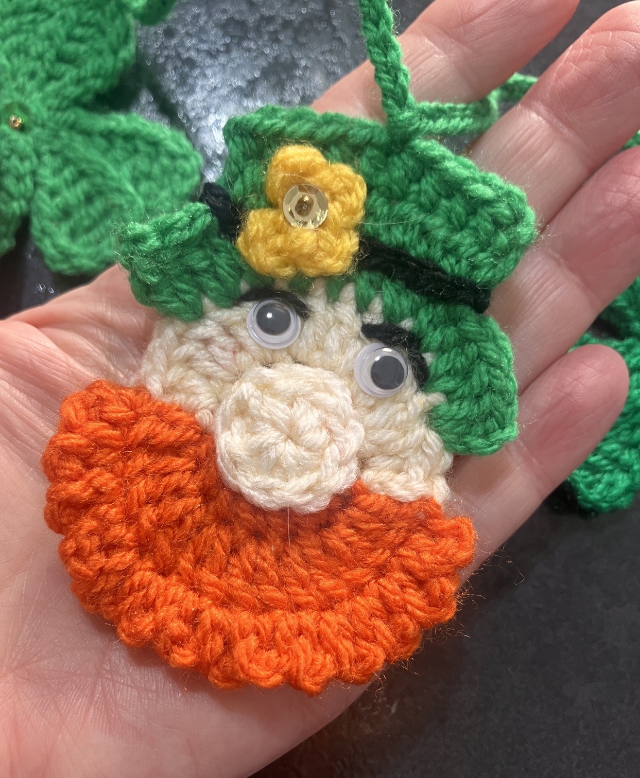 NEW crochet Shamrock Clover Bunting lucky Irish Window camper Birthday day gift