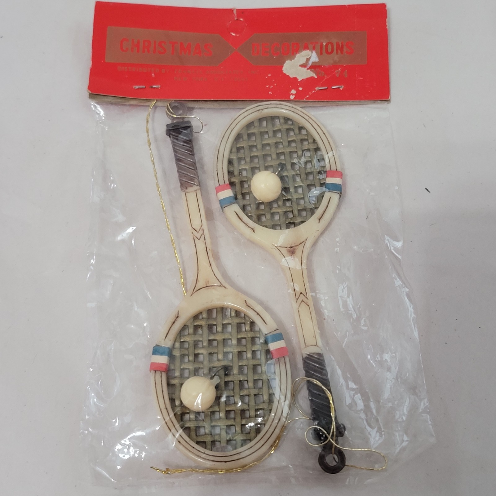 VTG Retro ‘Wooden’ Tennis Racket Ornaments , 5″, Set Of 2, Made Of Plastic
