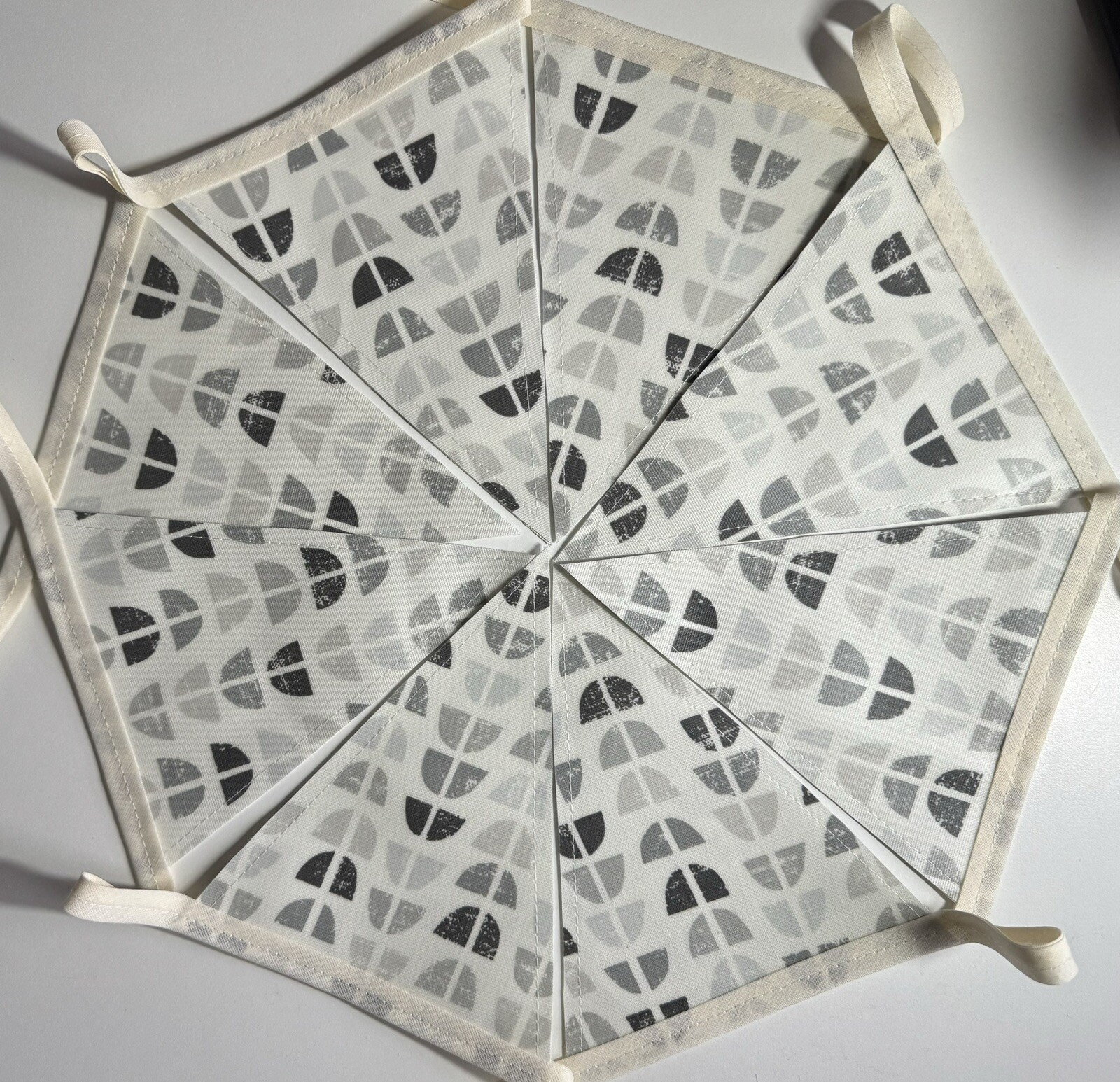 Handmade Oilcloth Bunting – Garden/Home Contemporary – 2 Meters Double Sided