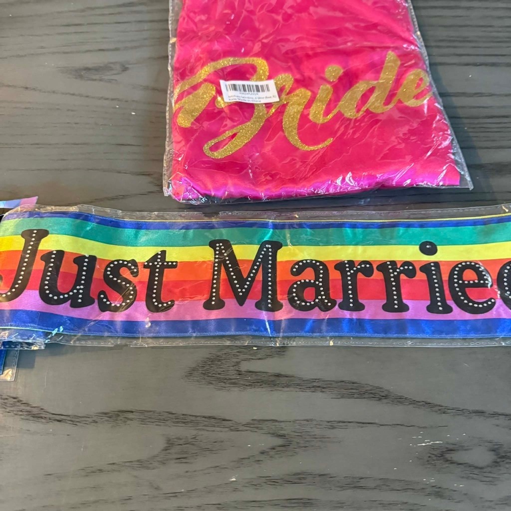 Forum Novelties Inc. Party Decorations One Size Pink Rainbow Sashes