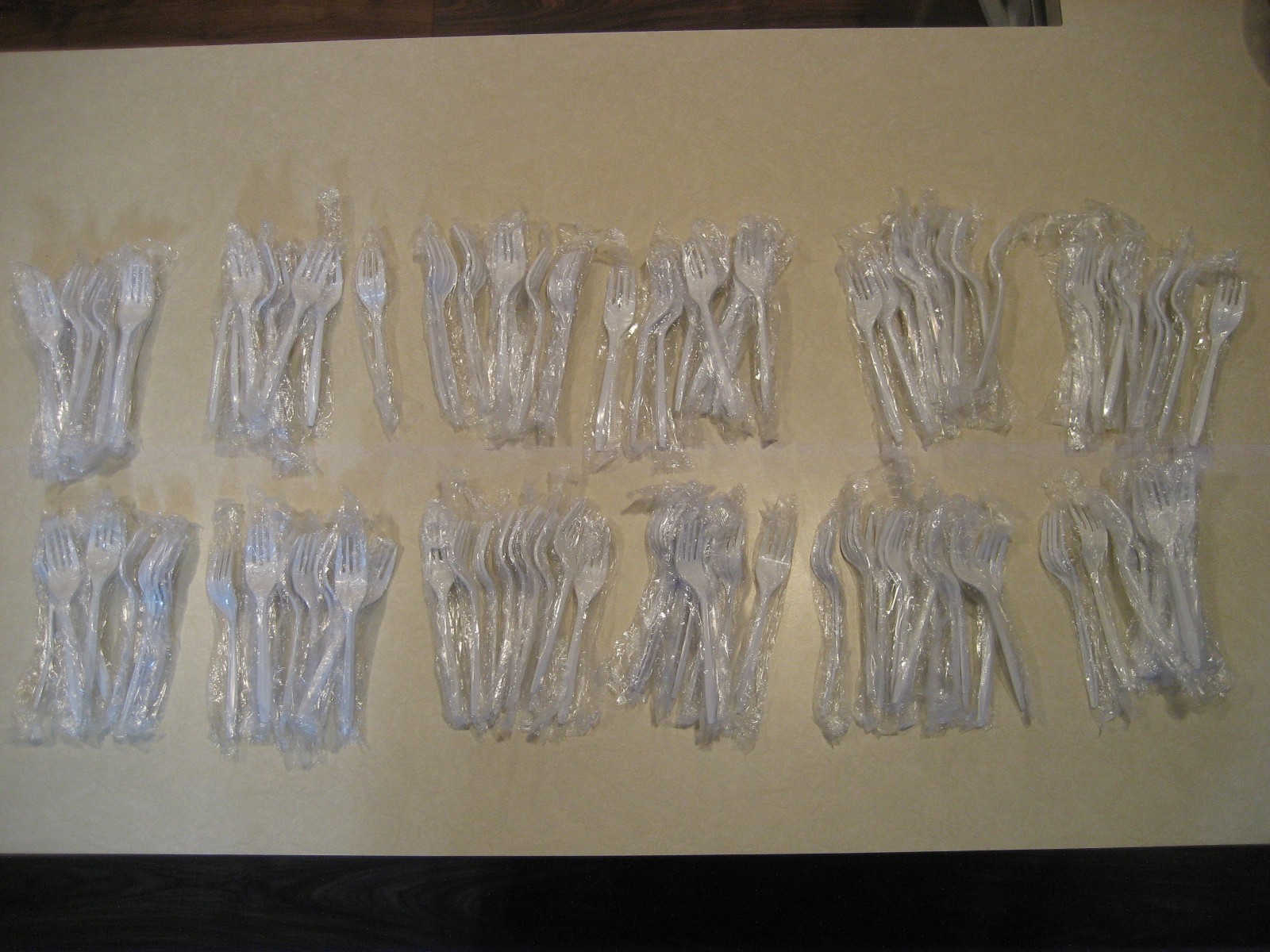 White Plastic Forks Individually wrapped 170 Count – LOW PRICE! Fast Ship!