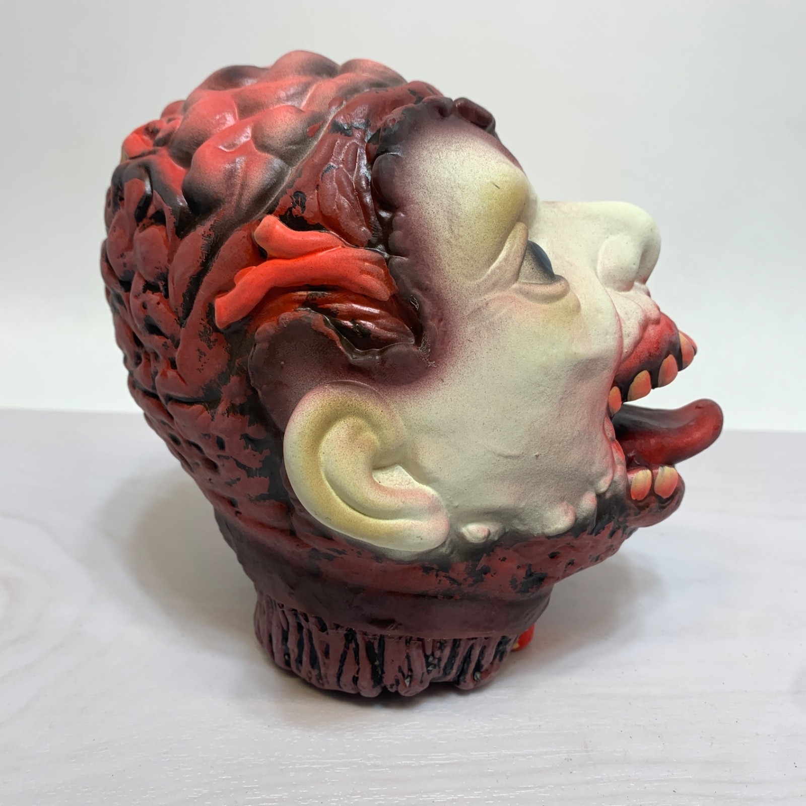 Forum Novelties Halloween Gory Head in Laboratory Jar Decoration 7″ Decoration