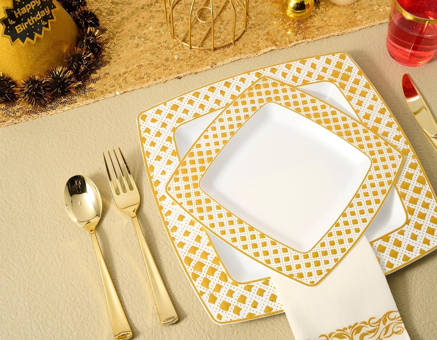 175 Ct Gold Dinnerware Set for 25 Guests – Square Plastic Plates with Diamond Ri