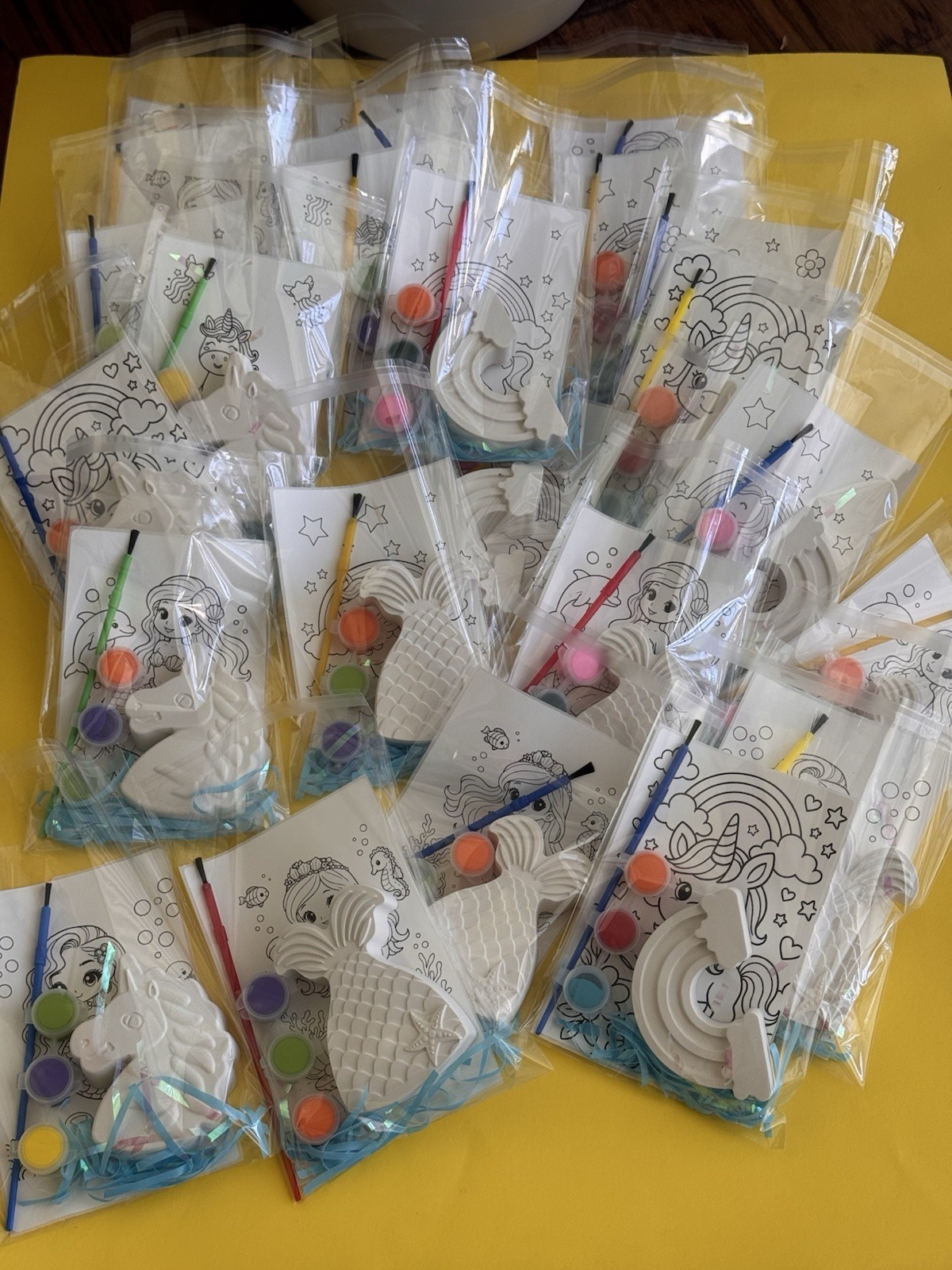 Kids Unicorn/Mermaid DIY Painting Party Favor Set White Plastic/Paper Birthday