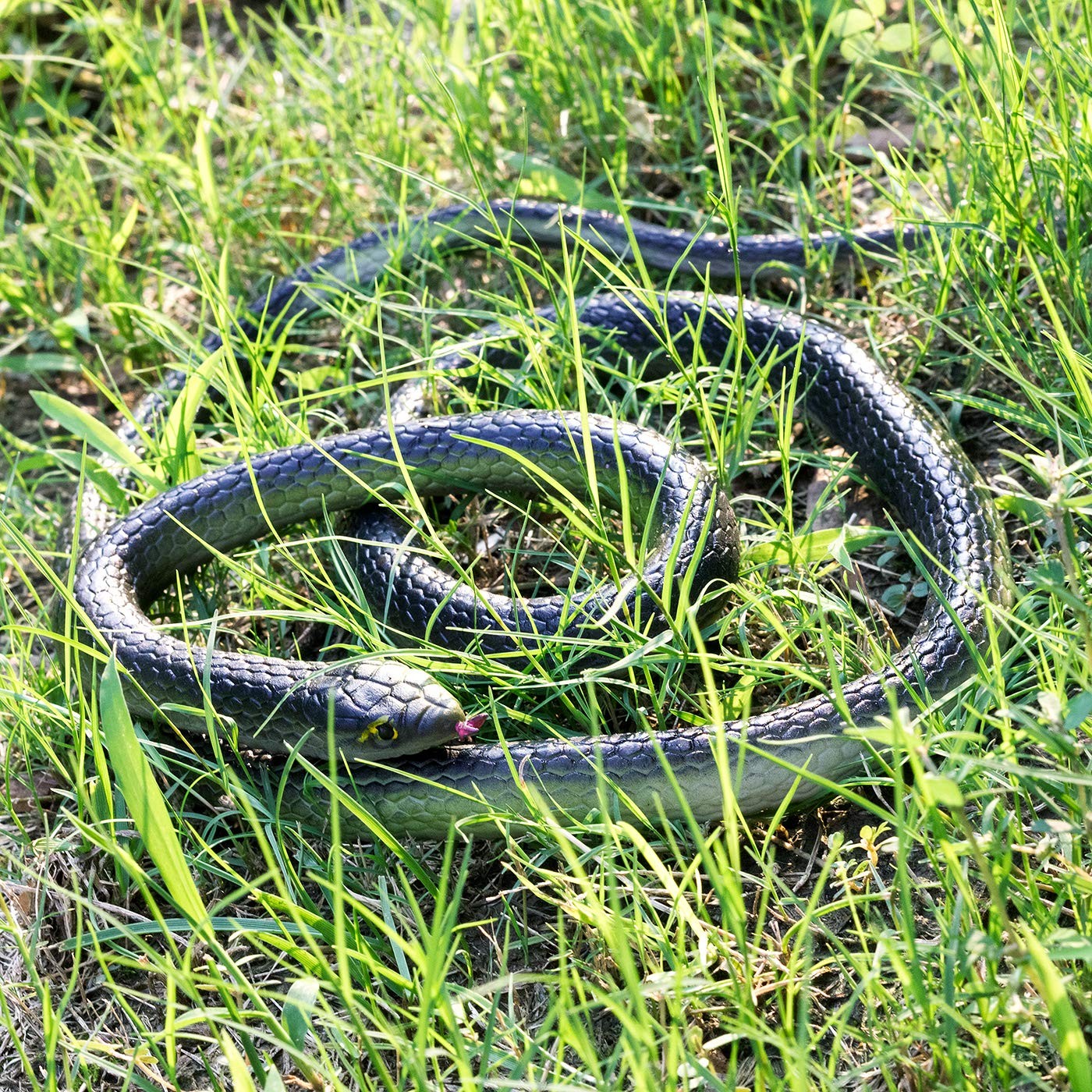 3 Pieces Large Realistic Rubber Snakes, Halloween Scary Toy Fake Black Mamba