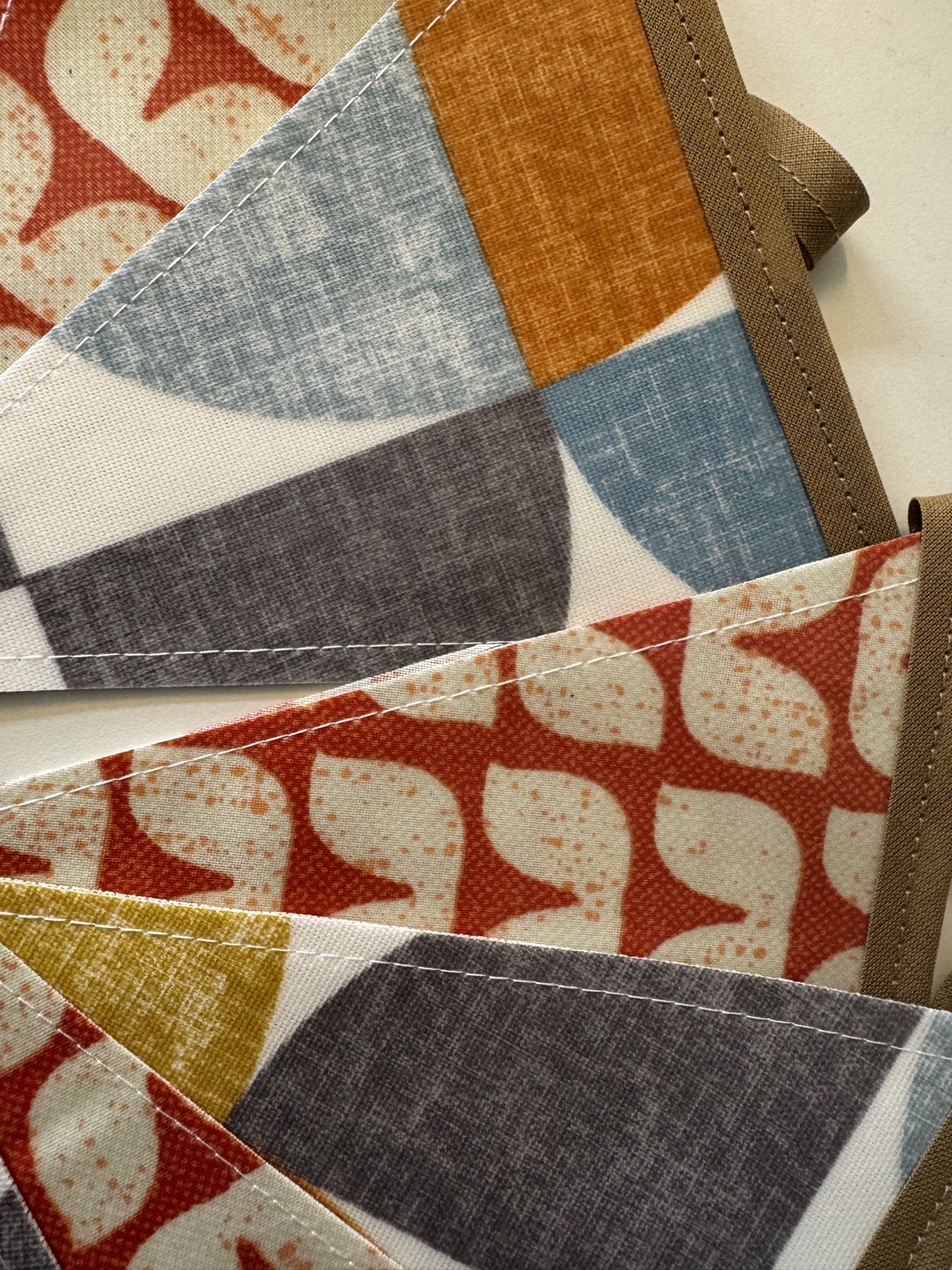 Handmade Oilcloth Bunting – Garden/Home – Contemporary – 3 Meters Double Sided