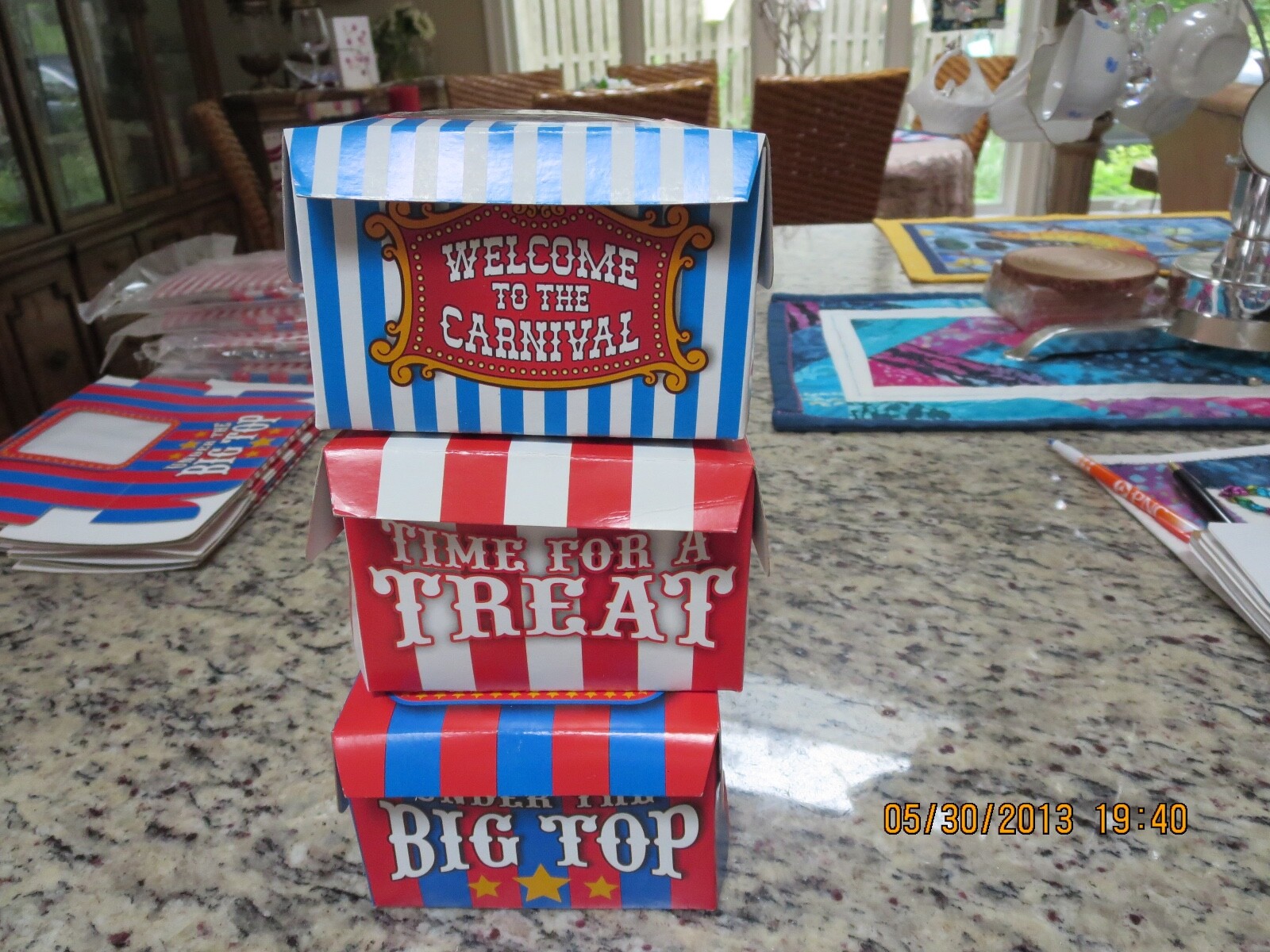 48 CARNIVAL THEME GIFT/CUPCAKE BOXES-4 1/2″ SQUARE–#T9A-2
