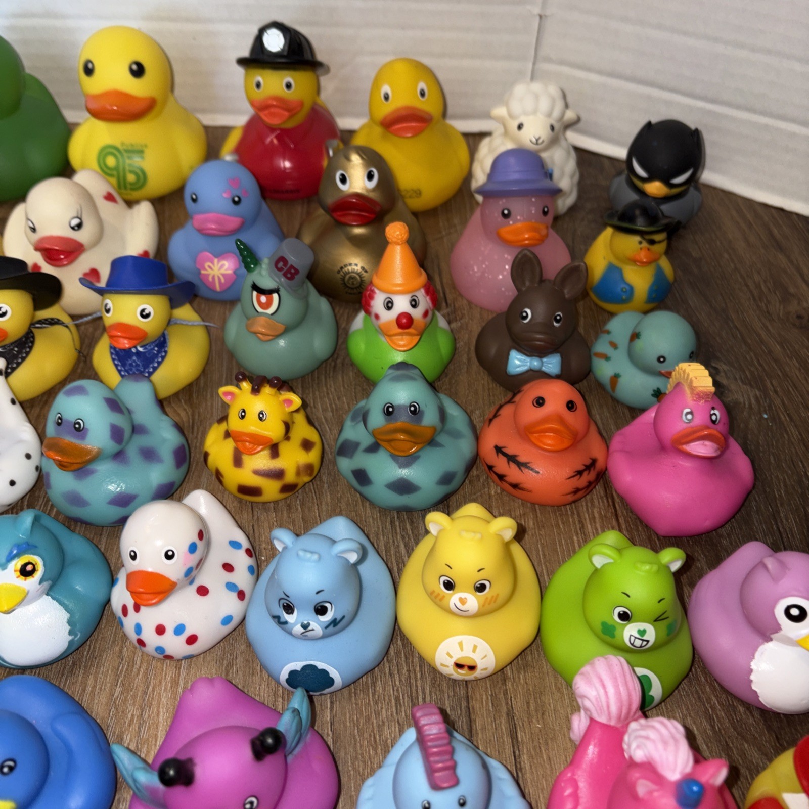Rubber Ducks Duckies Huge Lot Of 200 Jeep Play Ducked Party Favors