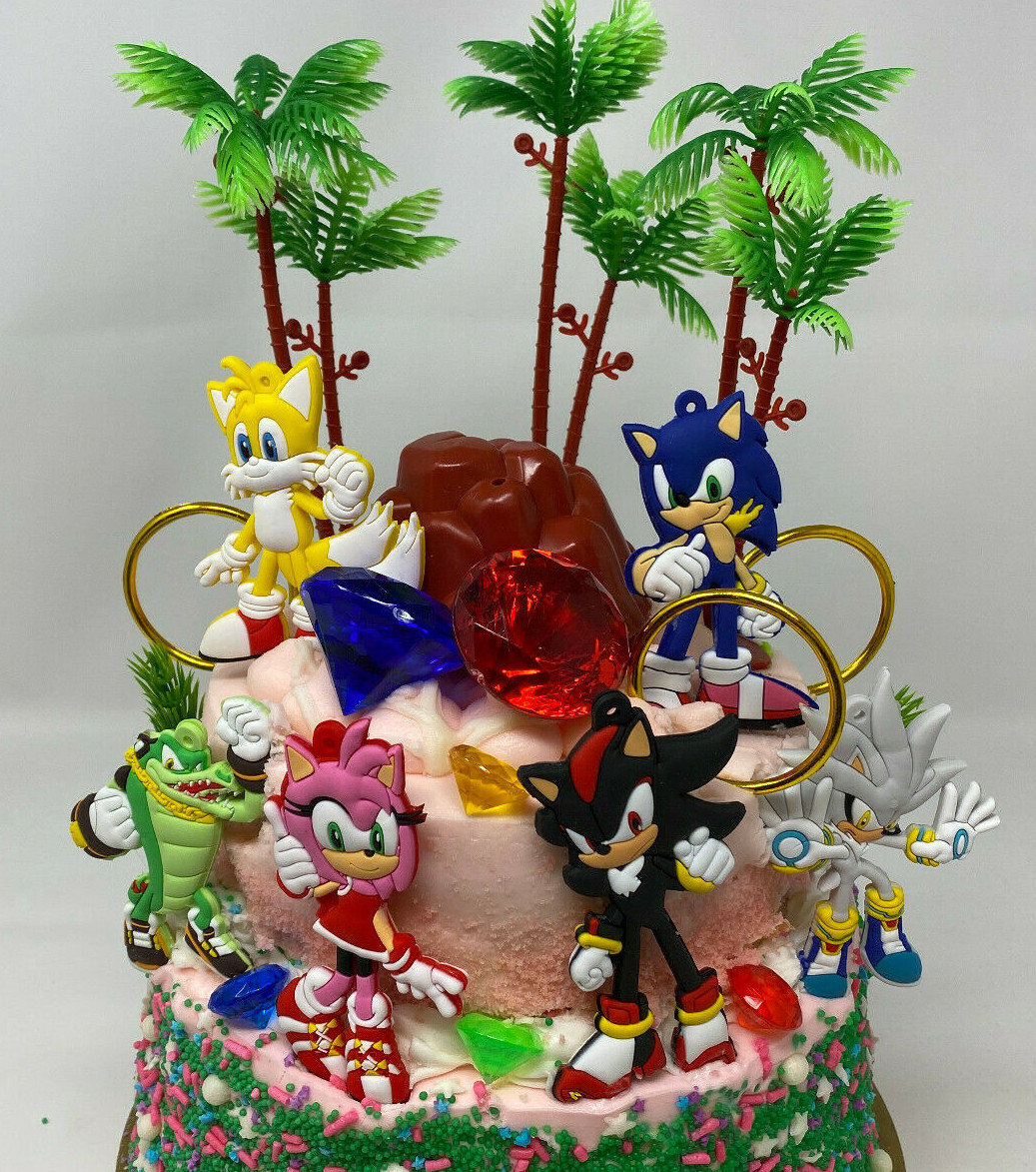 Sonic The Hedgehog Deluxe Birthday Cake Topper Set **BRAND NEW**