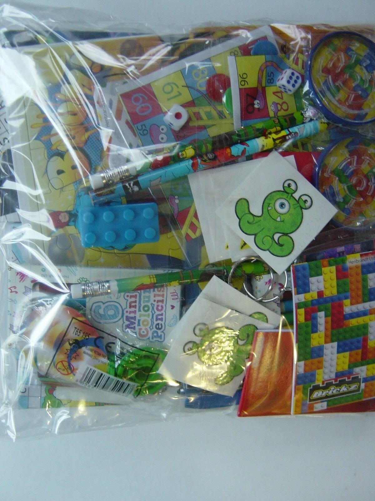 100 Party Bag Toys, Childrens Kids School Gift Lucky Dip Pinata Fillers NEW