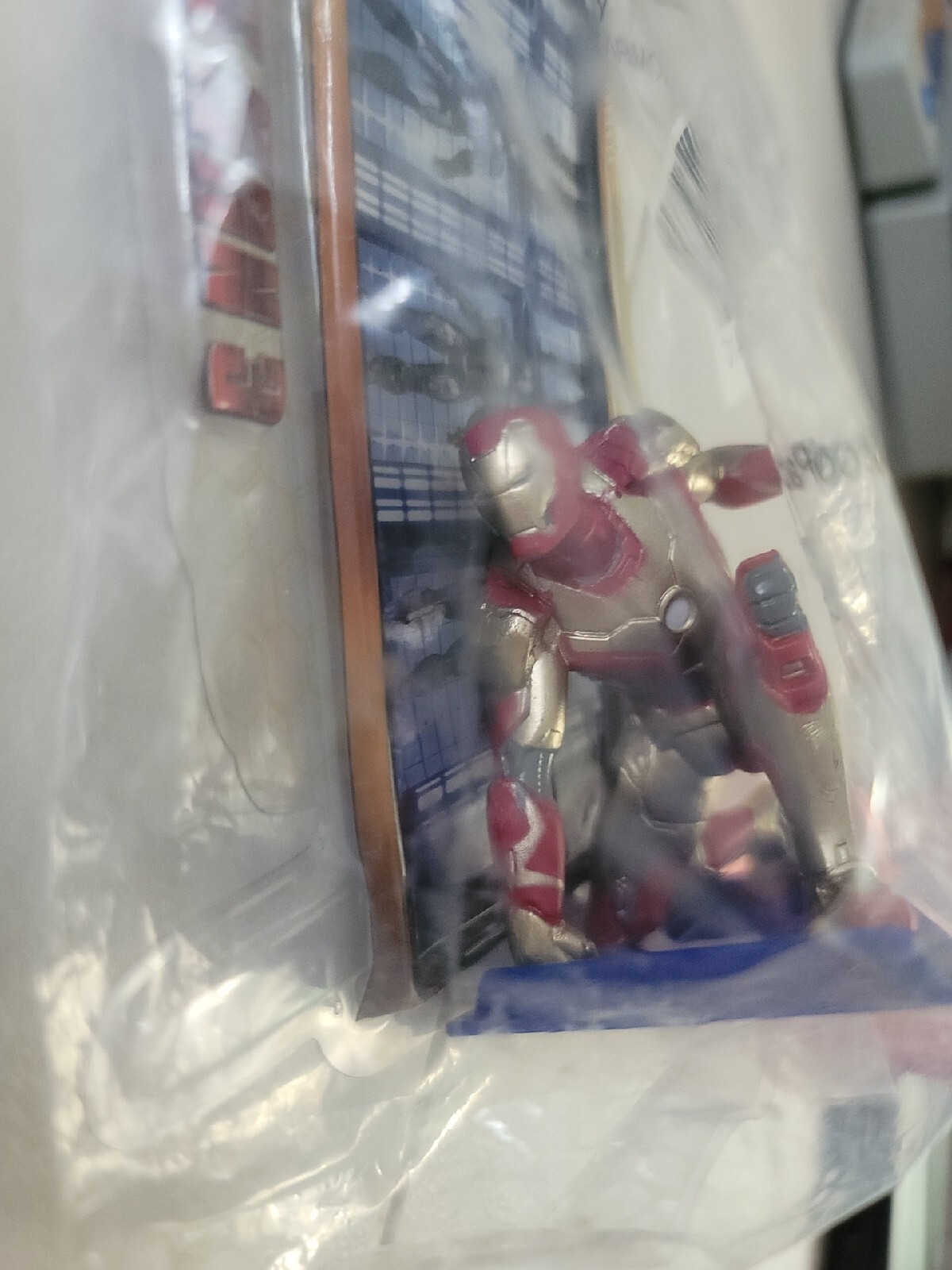 DecoPac IRON MAN 3 Hall of Armour Cake Topper Set 17304 Avengers Toy Marvel