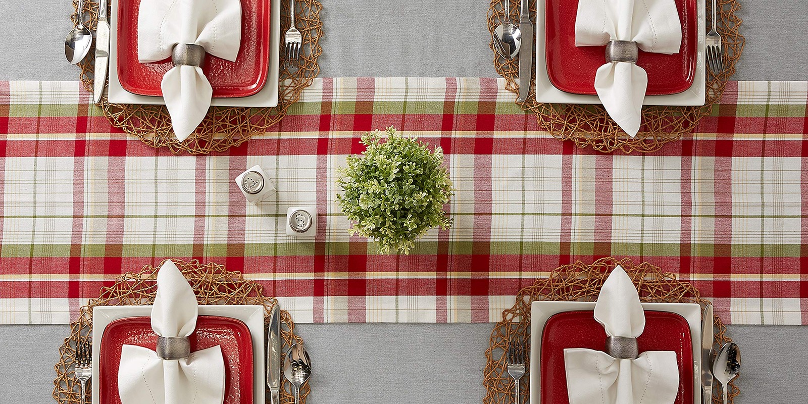 DII Woven Paper Tabletop Collection Holiday or Event D�cor, Round Placemat Set,