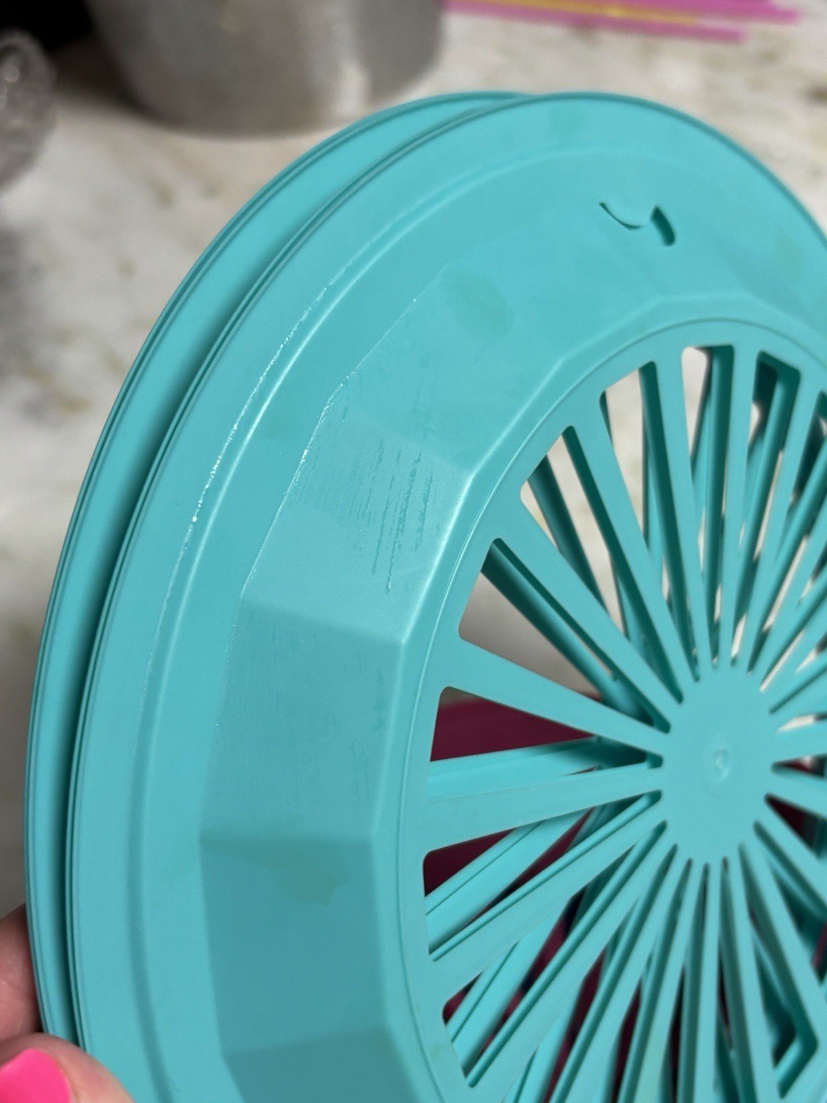 12 Pc Reusable Plastic 9” Paper Plate Holders, Blue Teal Pink