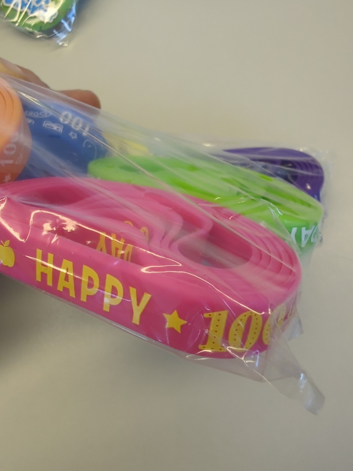 60 Pcs – 100 Days Of School Pins And Bracelets 100 Days Smarter Happy 100th Day